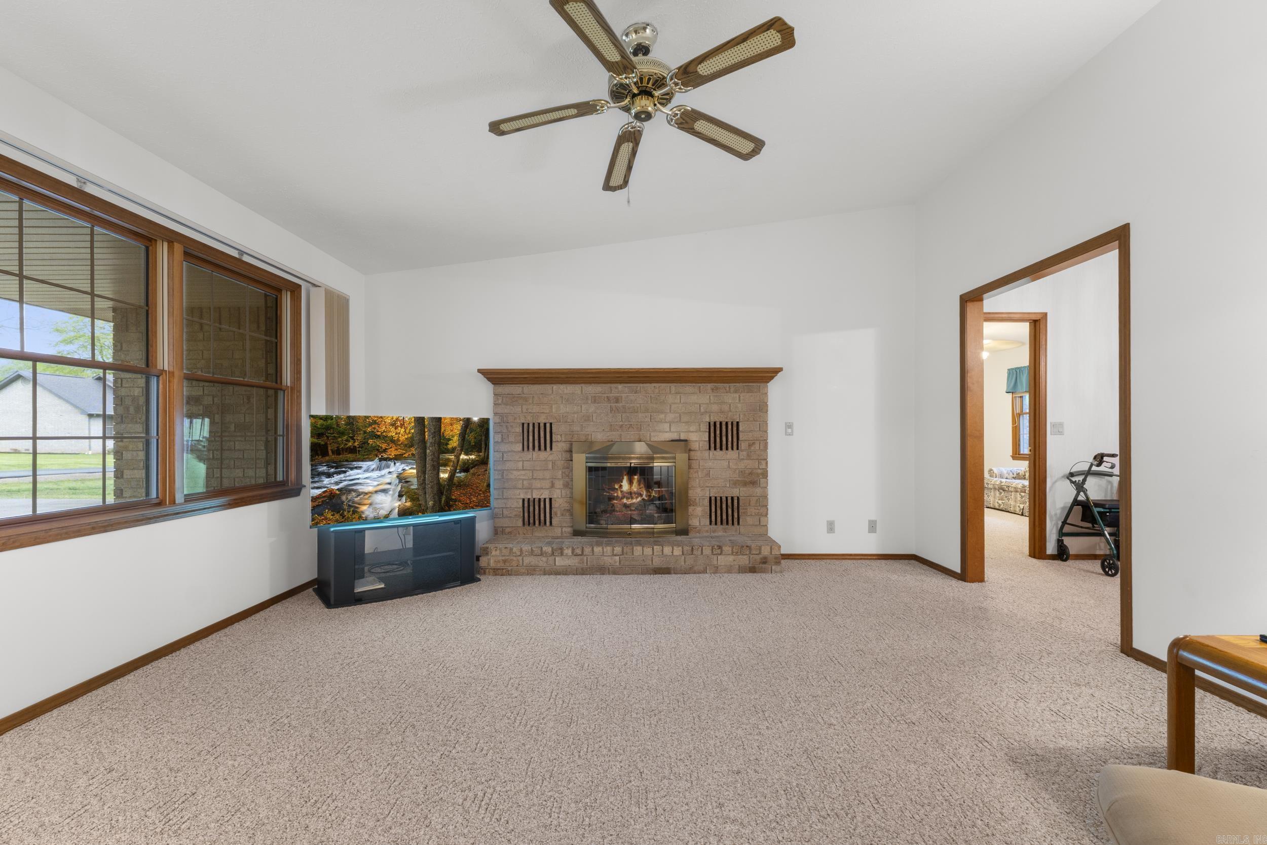 DEVONSHIRE LAKE ESTATES - Residential