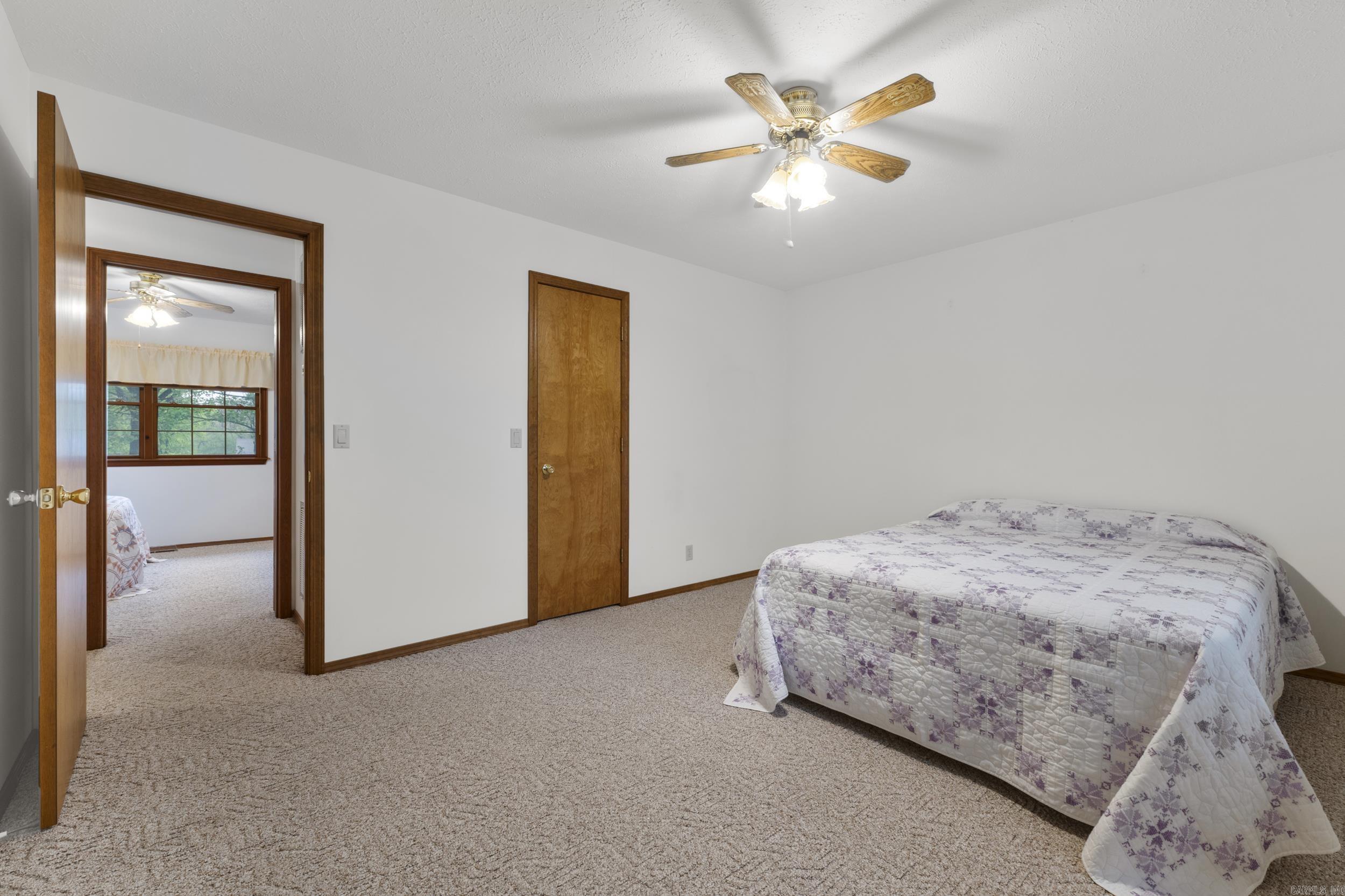 DEVONSHIRE LAKE ESTATES - Residential