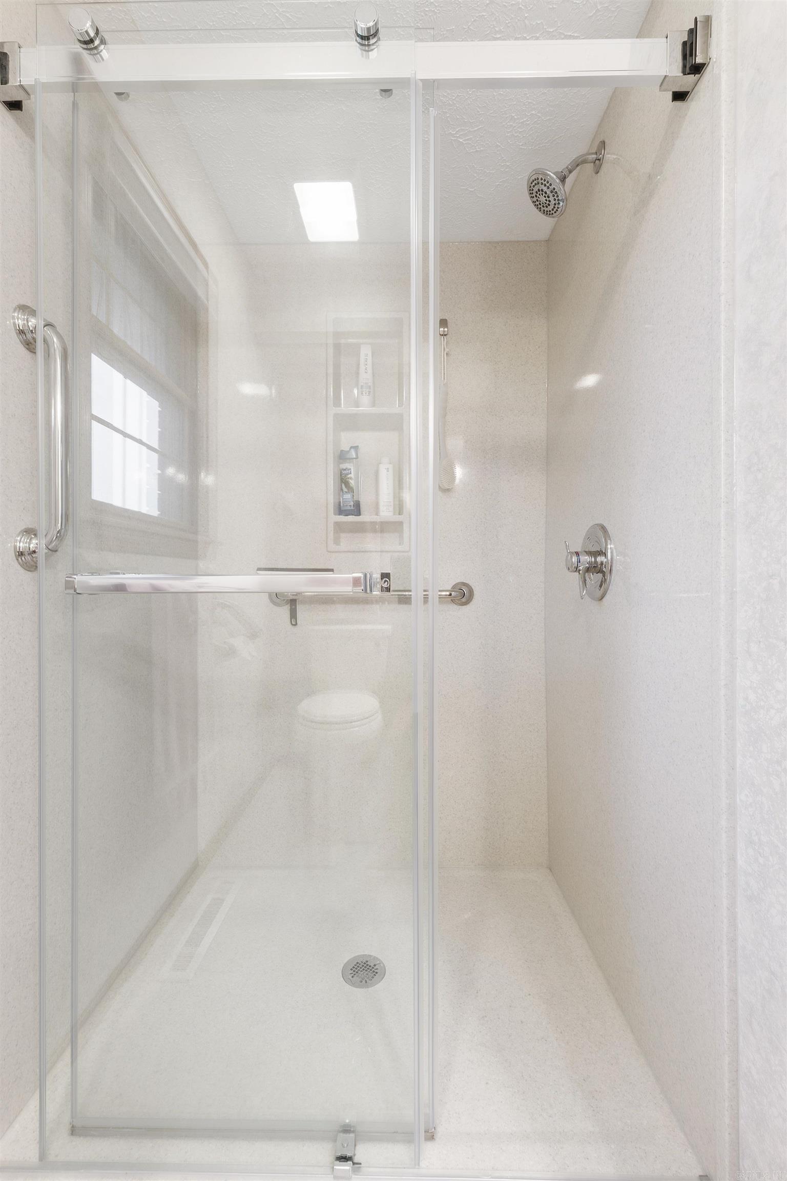 DEVONSHIRE LAKE ESTATES - Residential