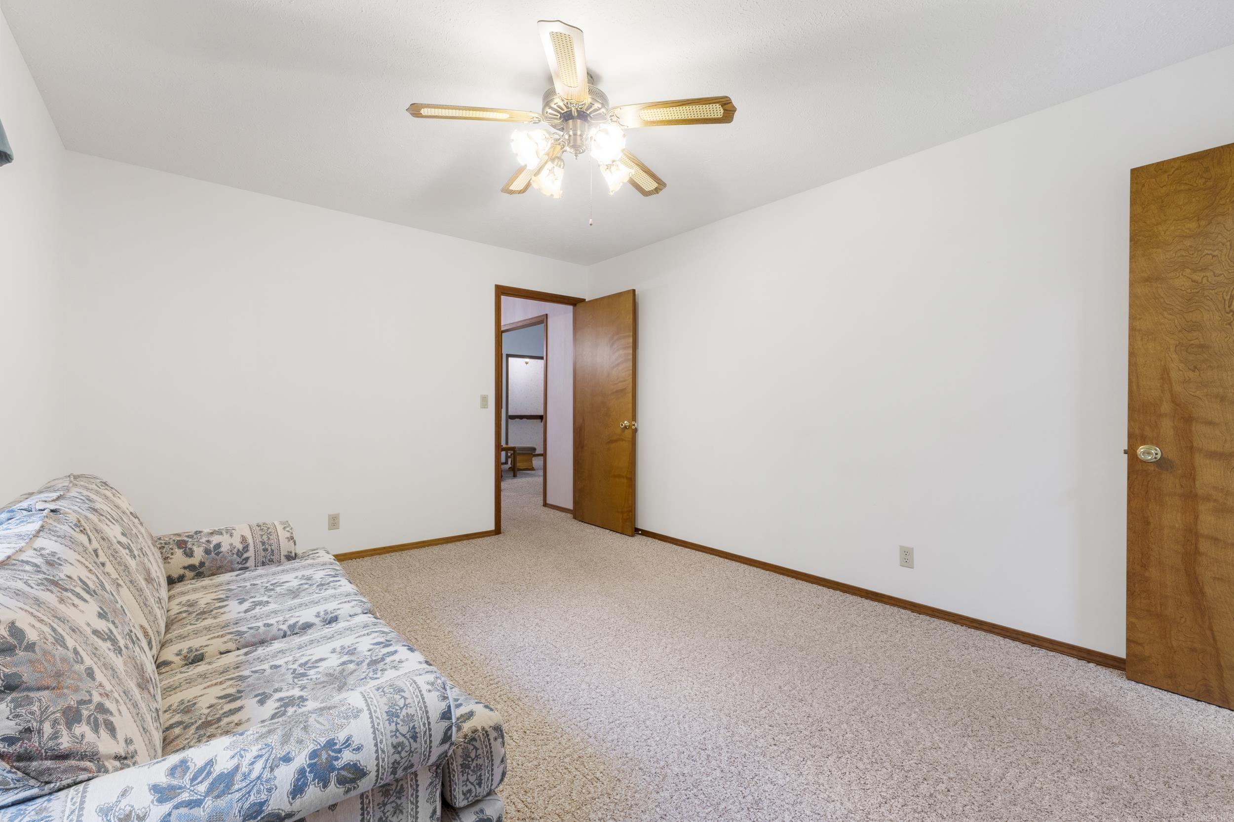 DEVONSHIRE LAKE ESTATES - Residential