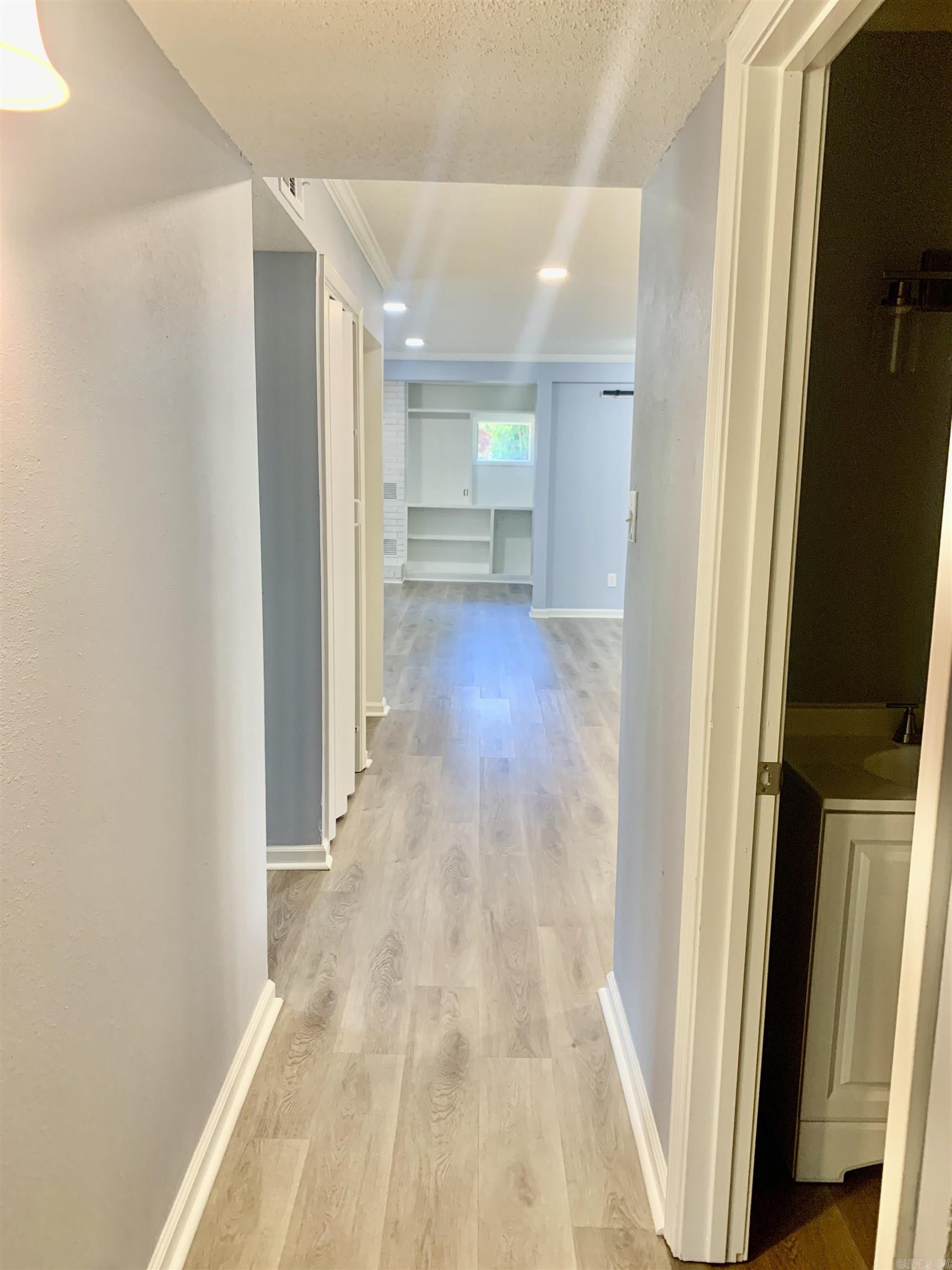 MEADOWCLIFF - Residential
