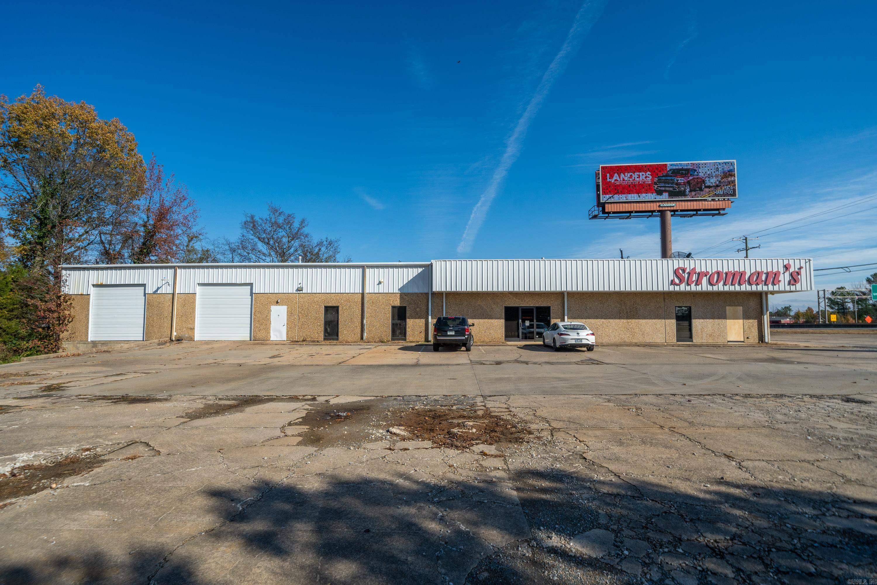 1N-13-35 - Commercial Sale