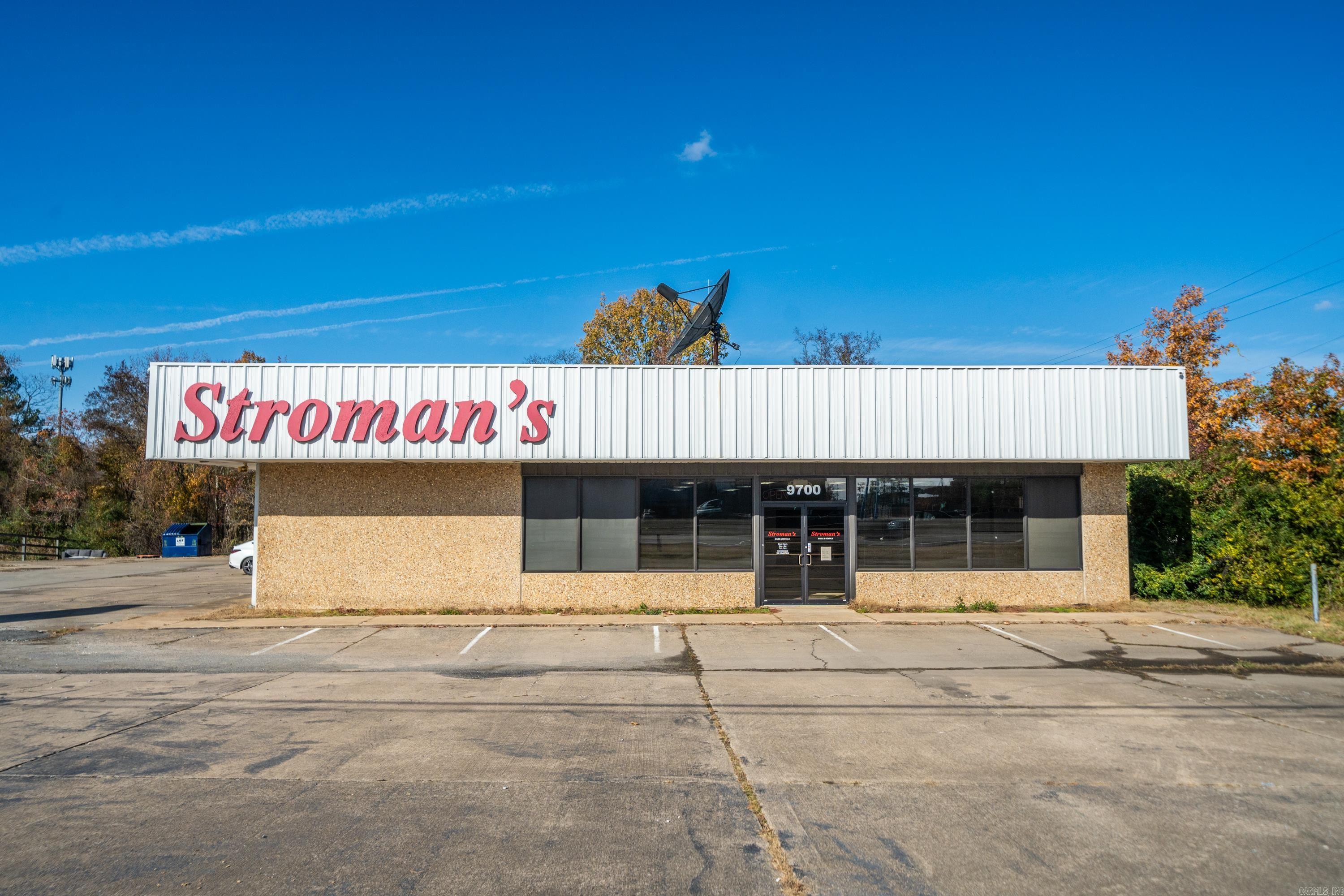 1N-13-35 - Commercial Sale