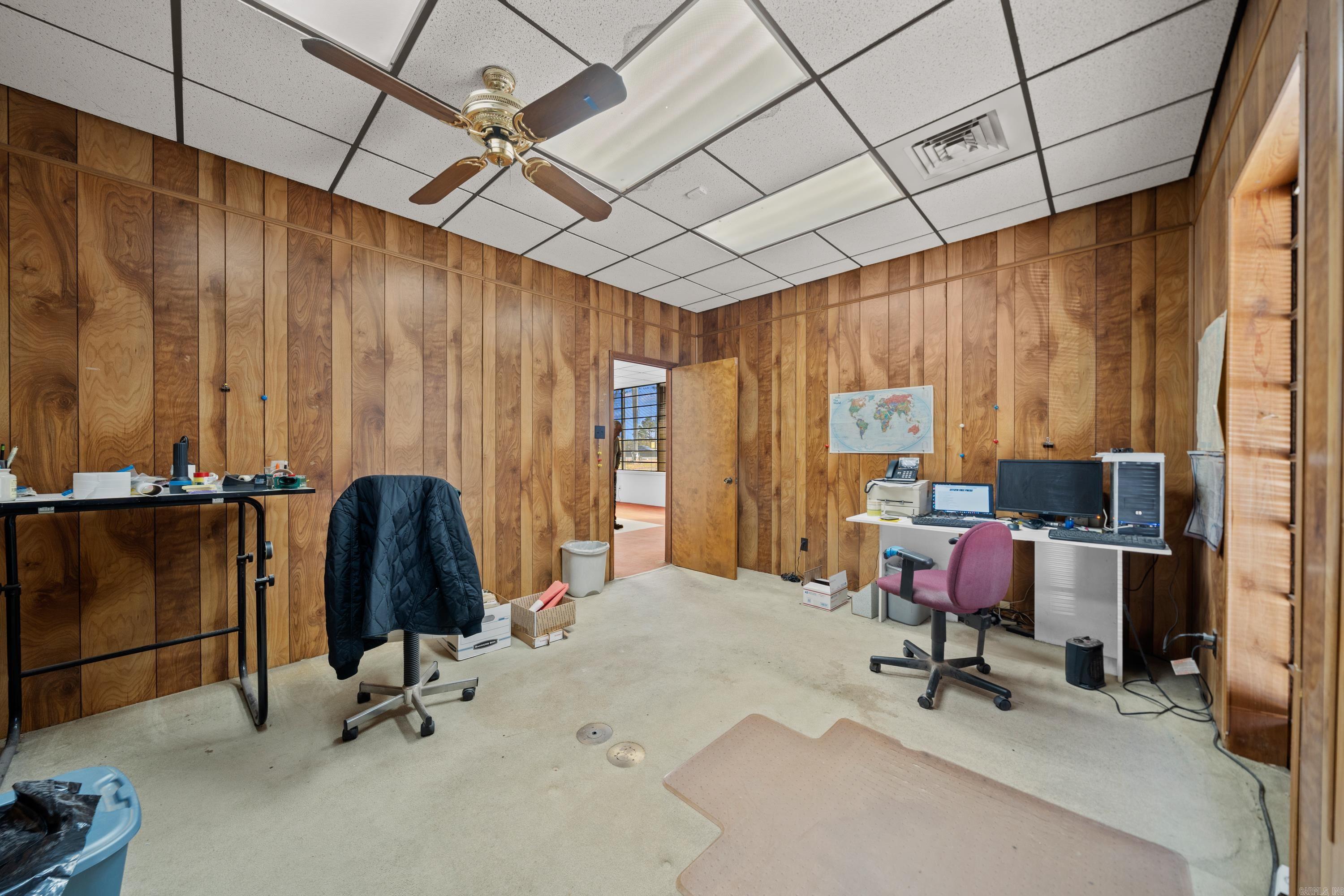 1N-13-35 - Commercial Sale