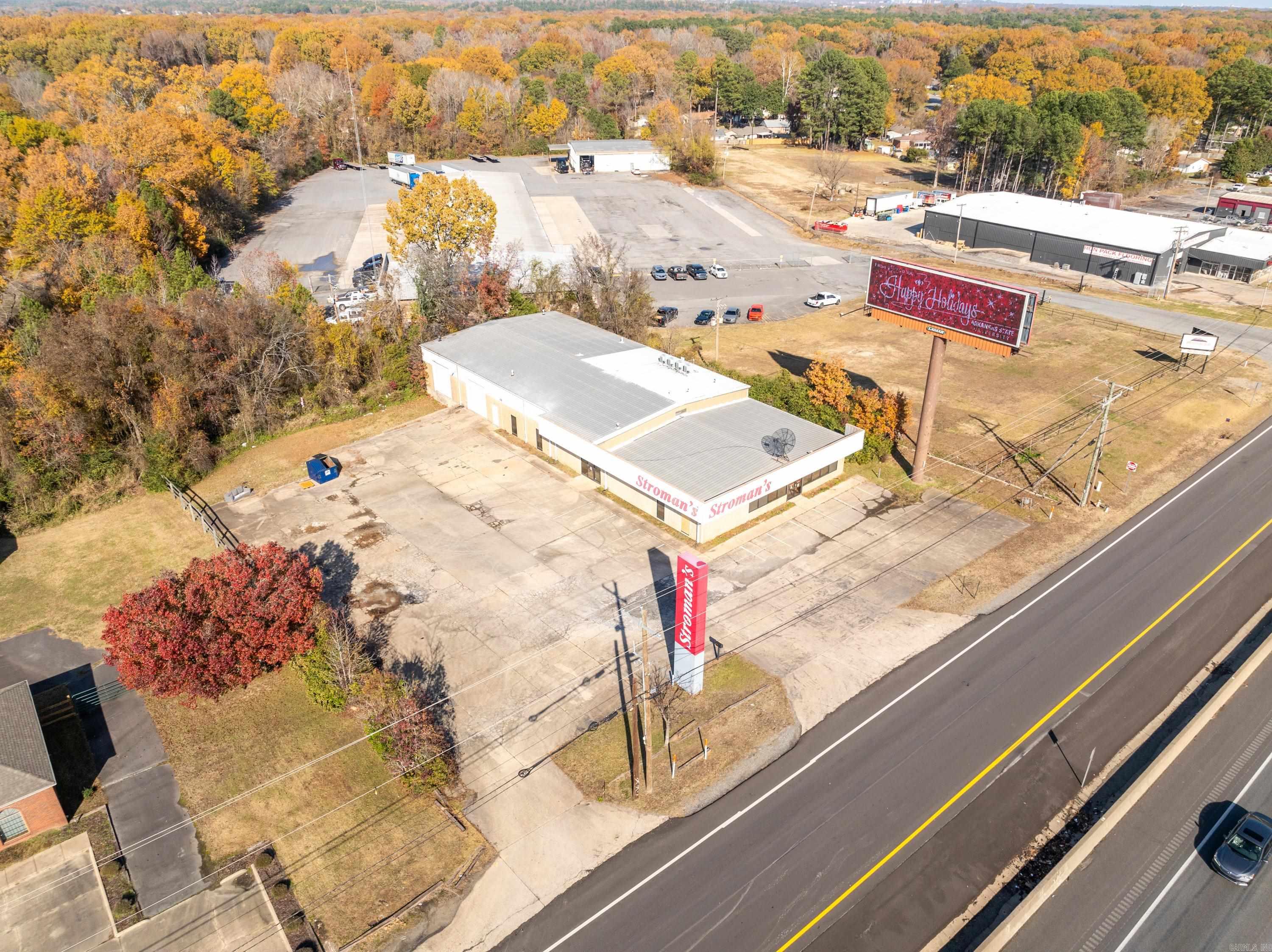 1N-13-35 - Commercial Sale