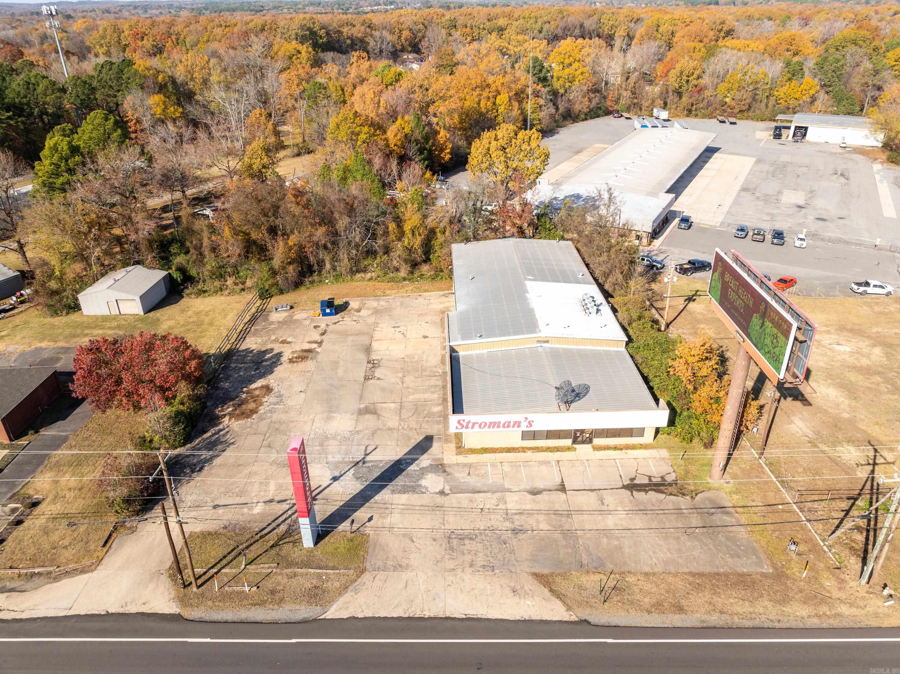 1N-13-35 - Commercial Sale
