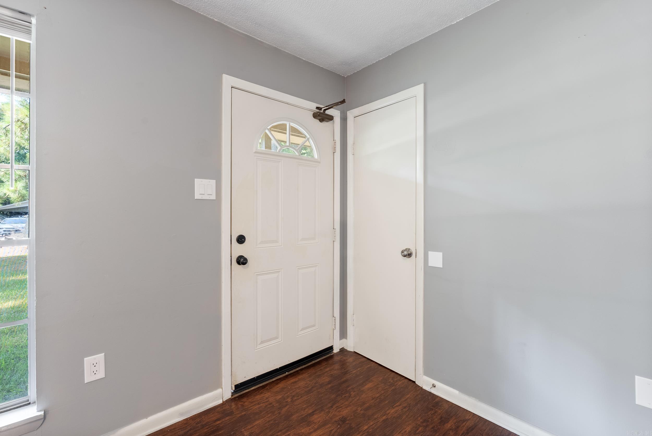 CONWAY MANOR - Residential