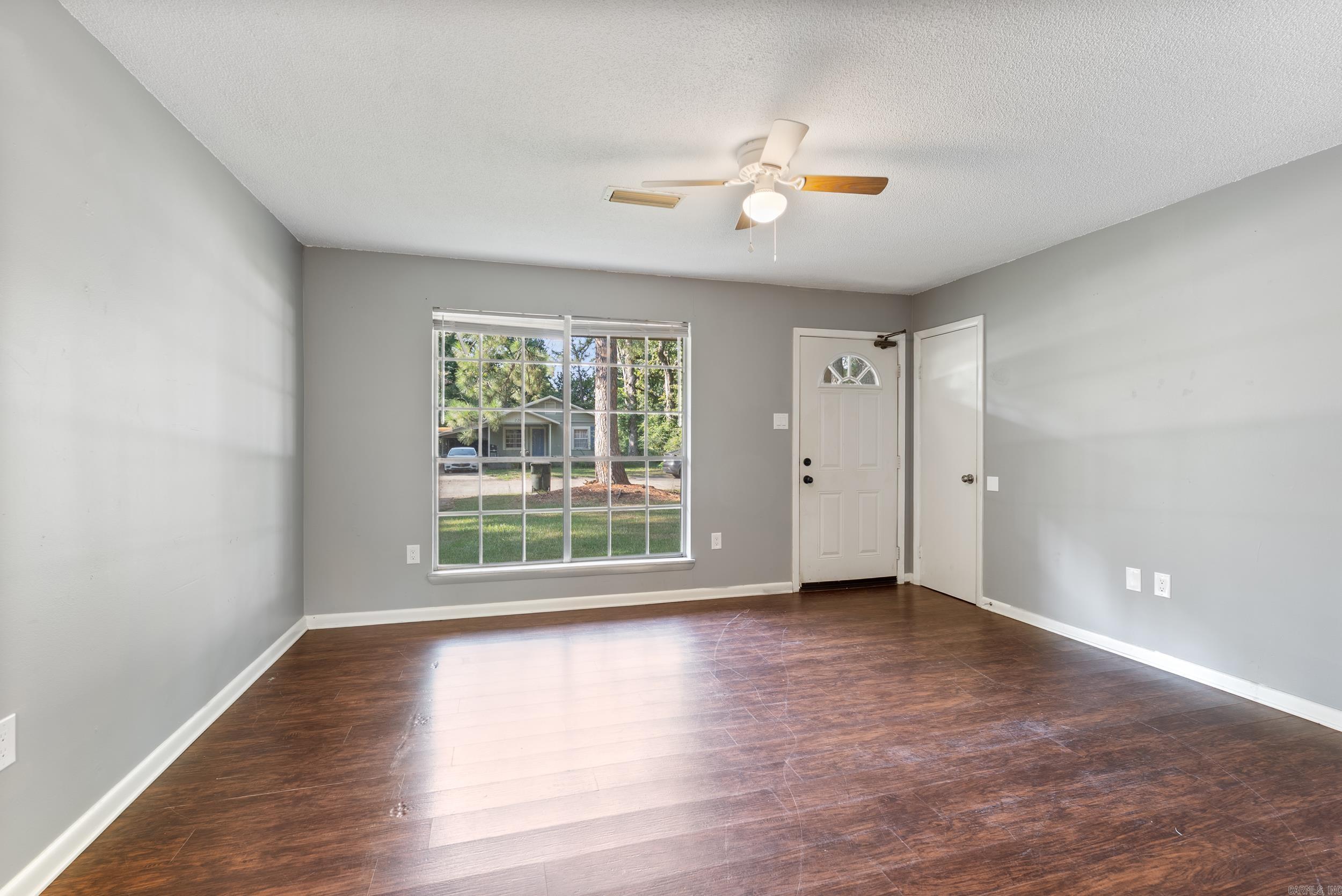 CONWAY MANOR - Residential