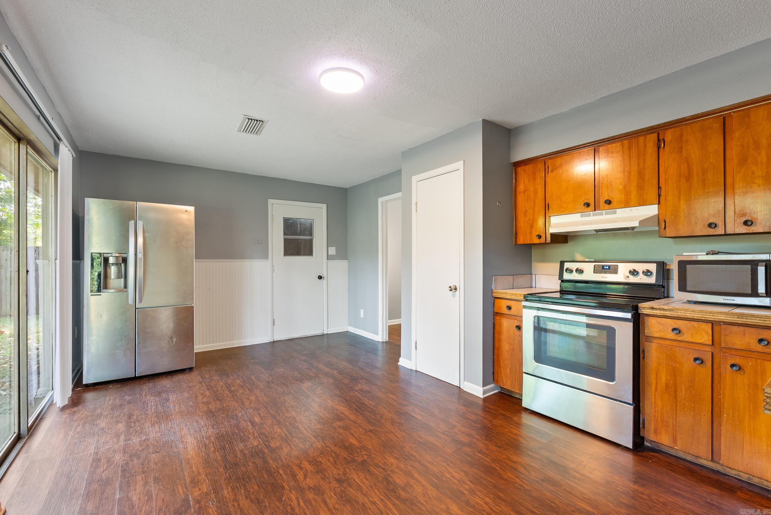 CONWAY MANOR - Residential