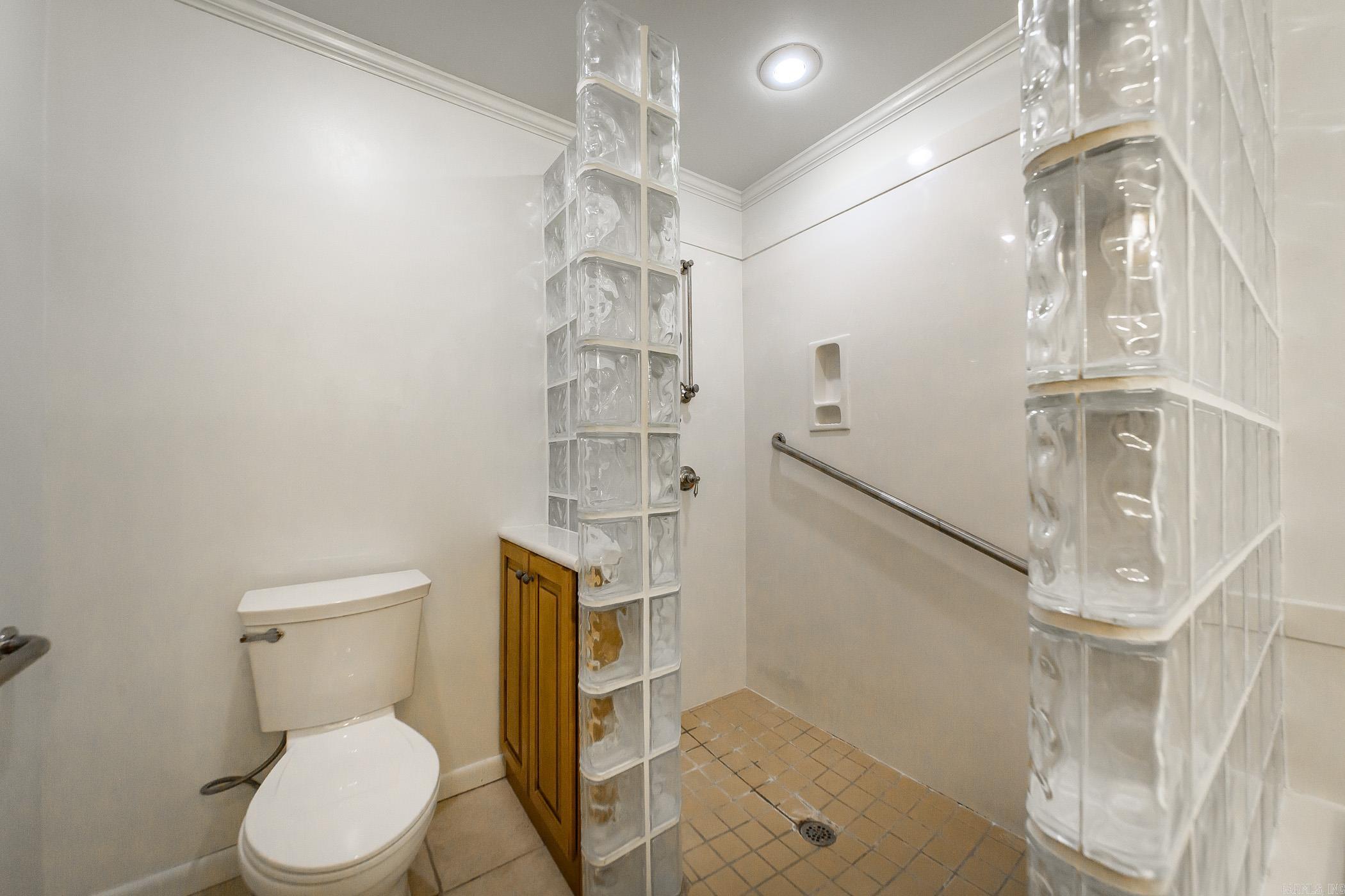 OT ENGLAND CITY - Residential