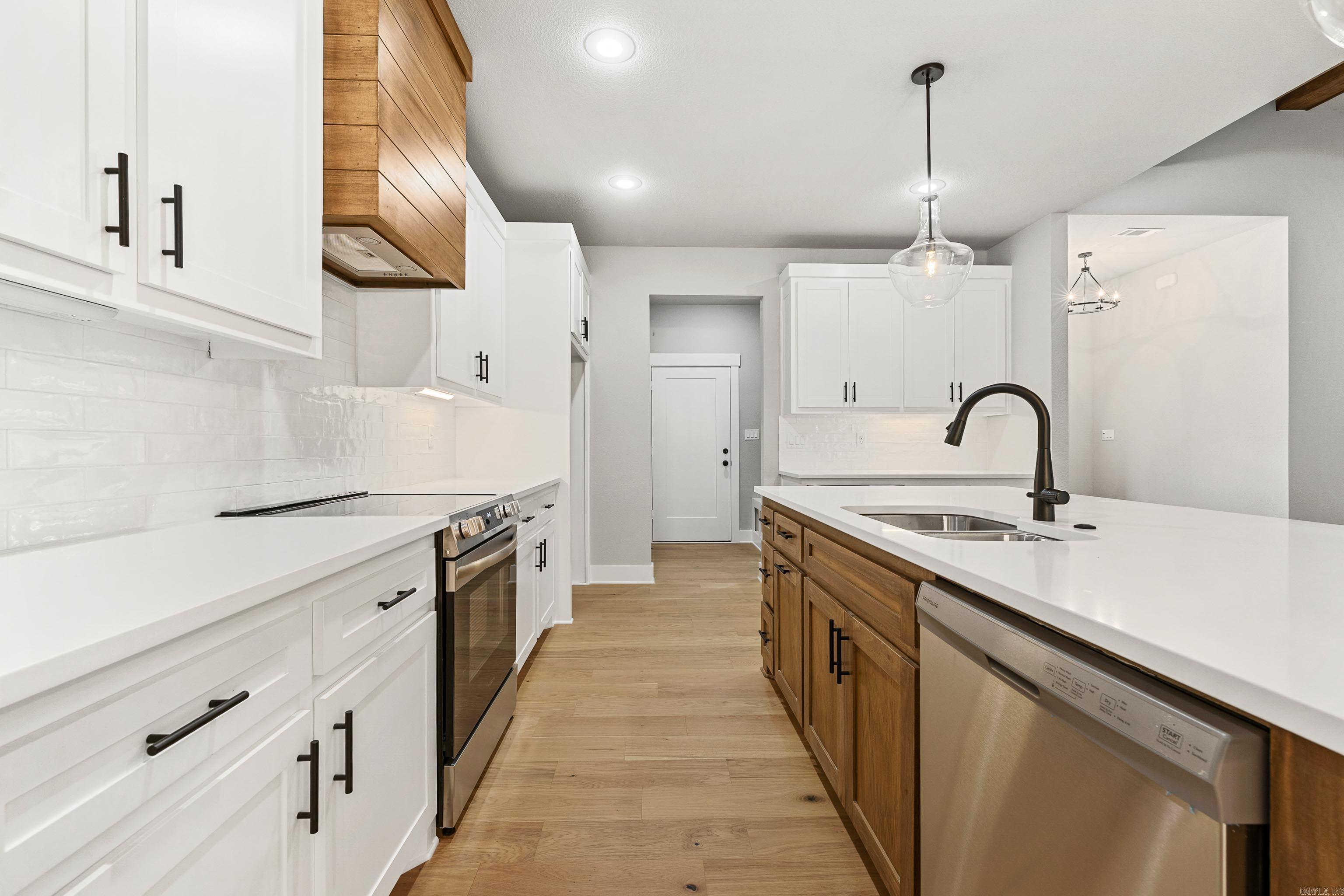 CORAL RIDGE - Residential