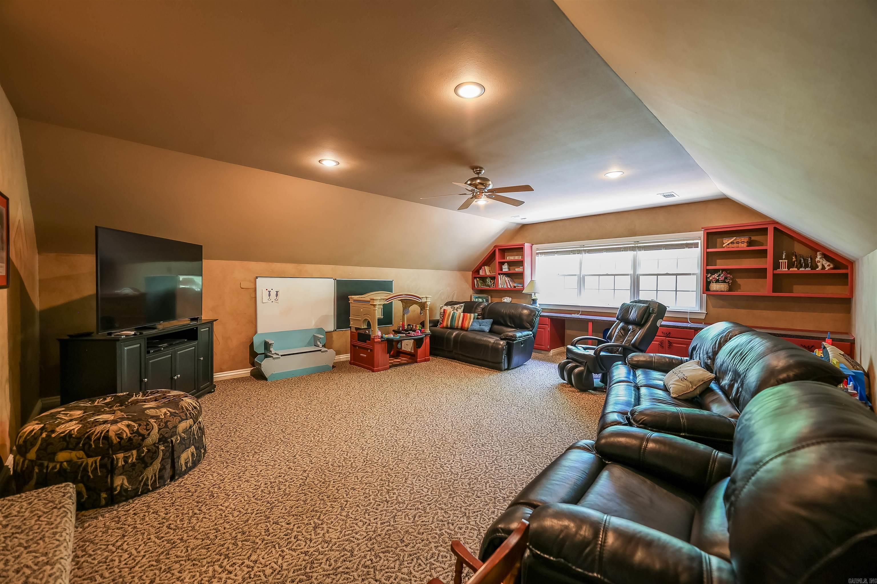 STONE RIDGE - Residential