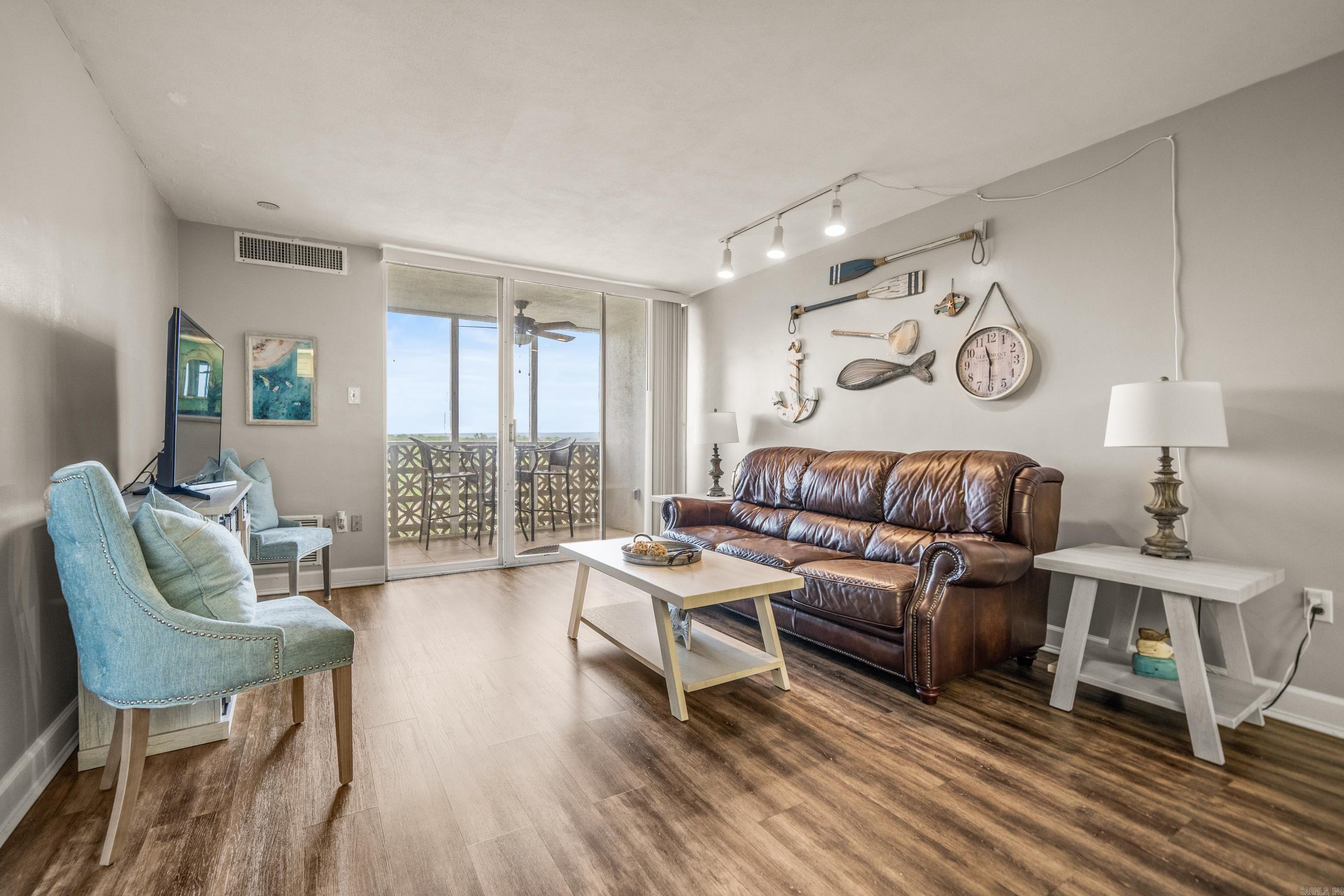 BEACON MANOR HPR - Residential