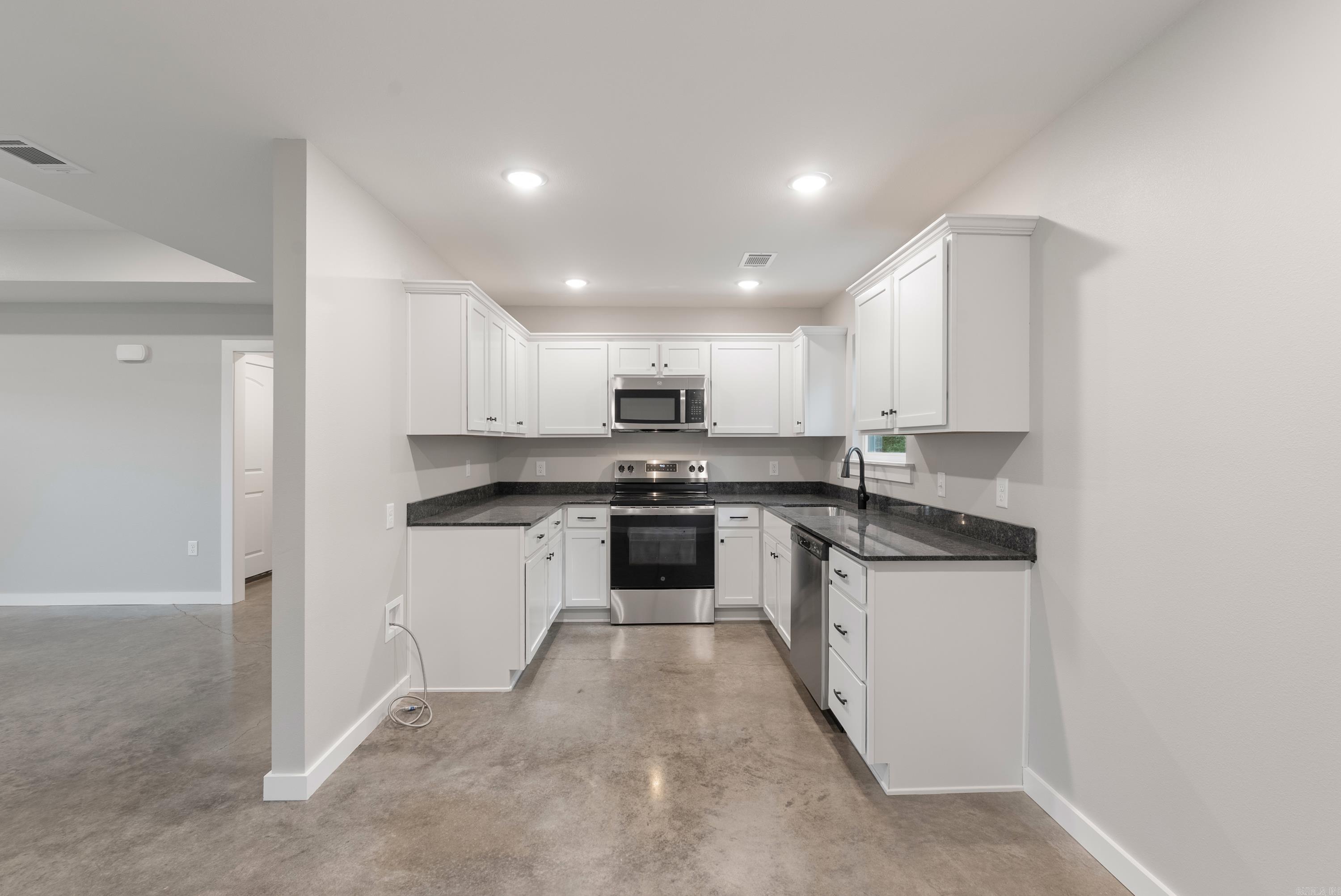 PARKWAY ESTATE - Residential