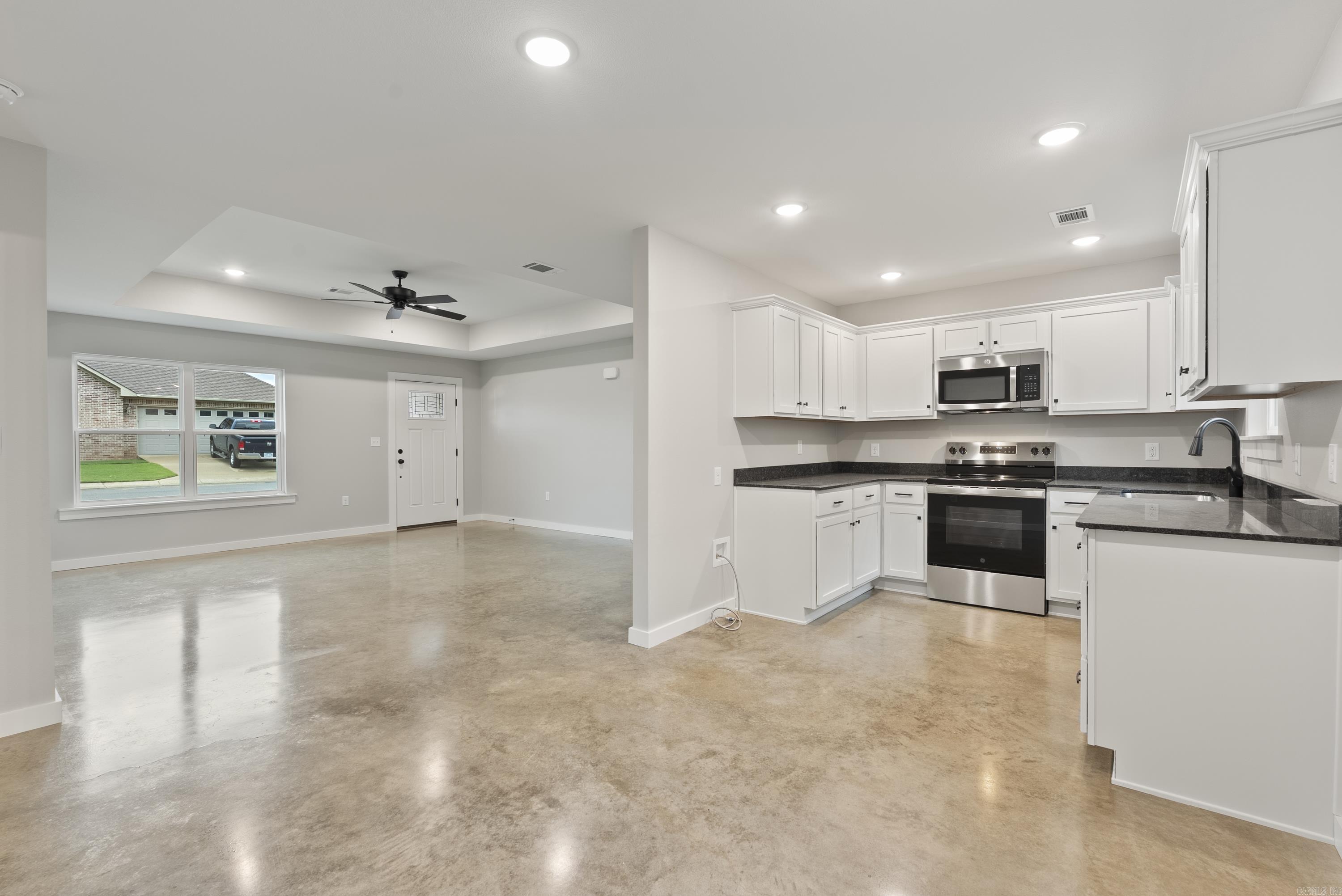 PARKWAY ESTATE - Residential