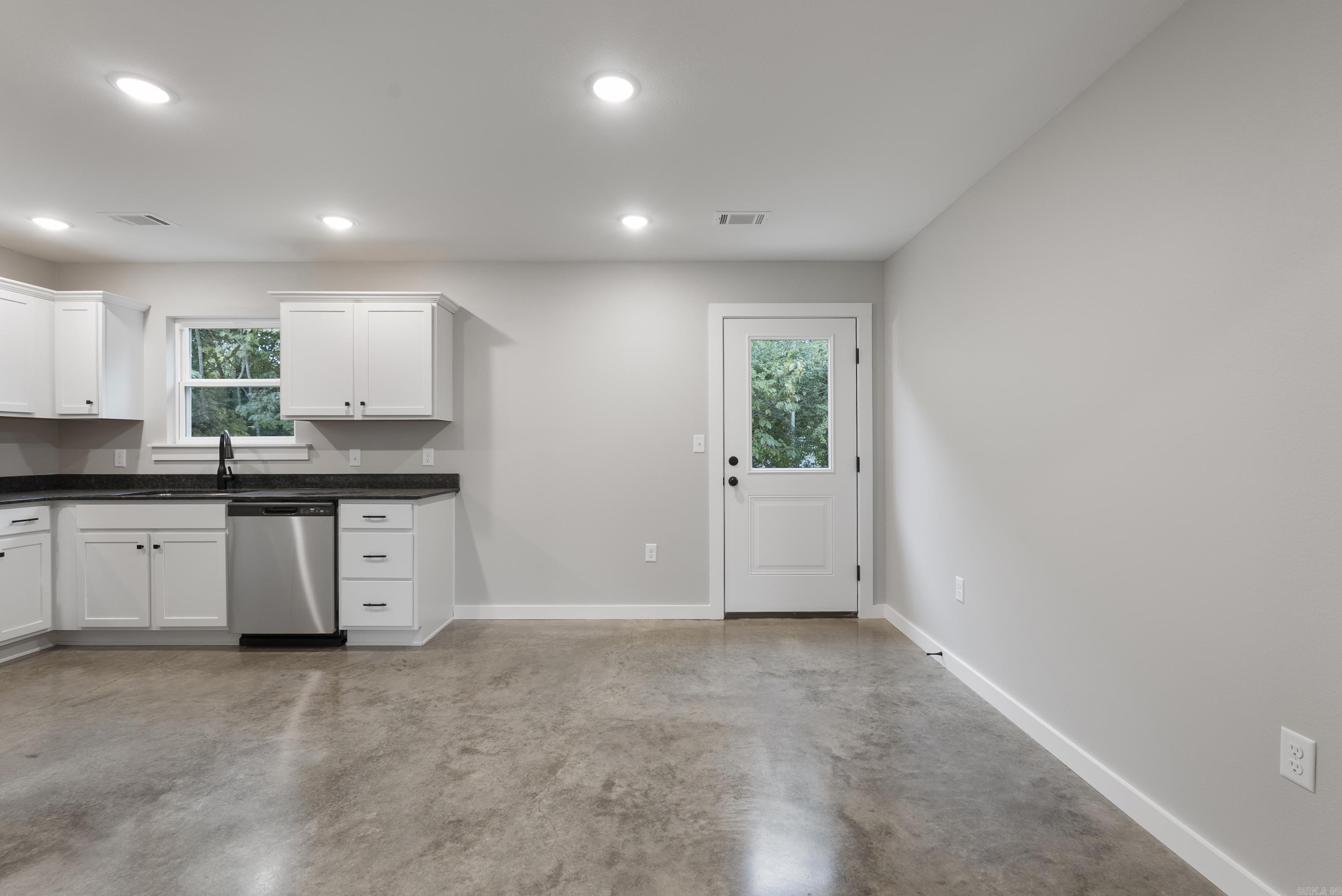 PARKWAY ESTATE - Residential