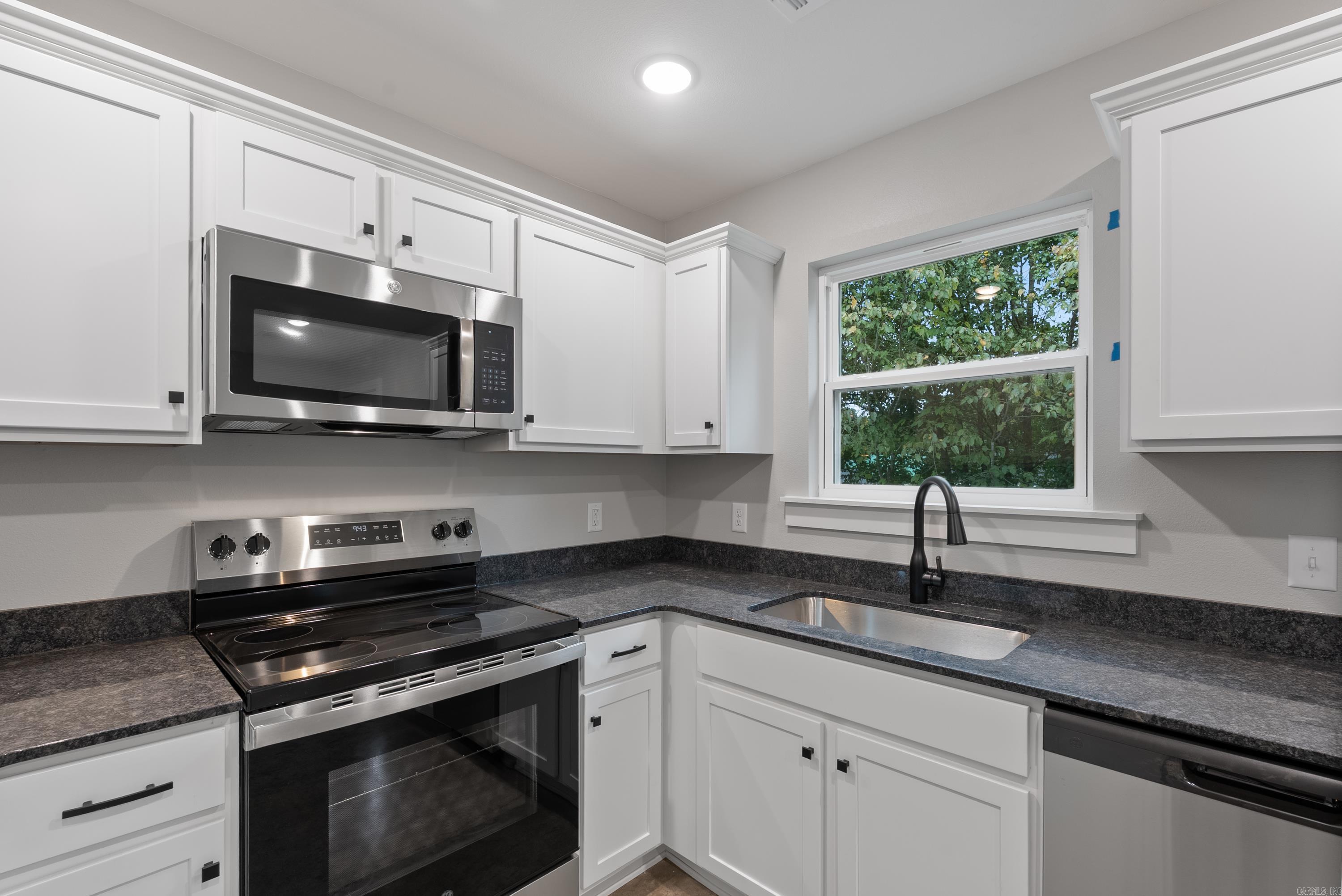 PARKWAY ESTATE - Residential