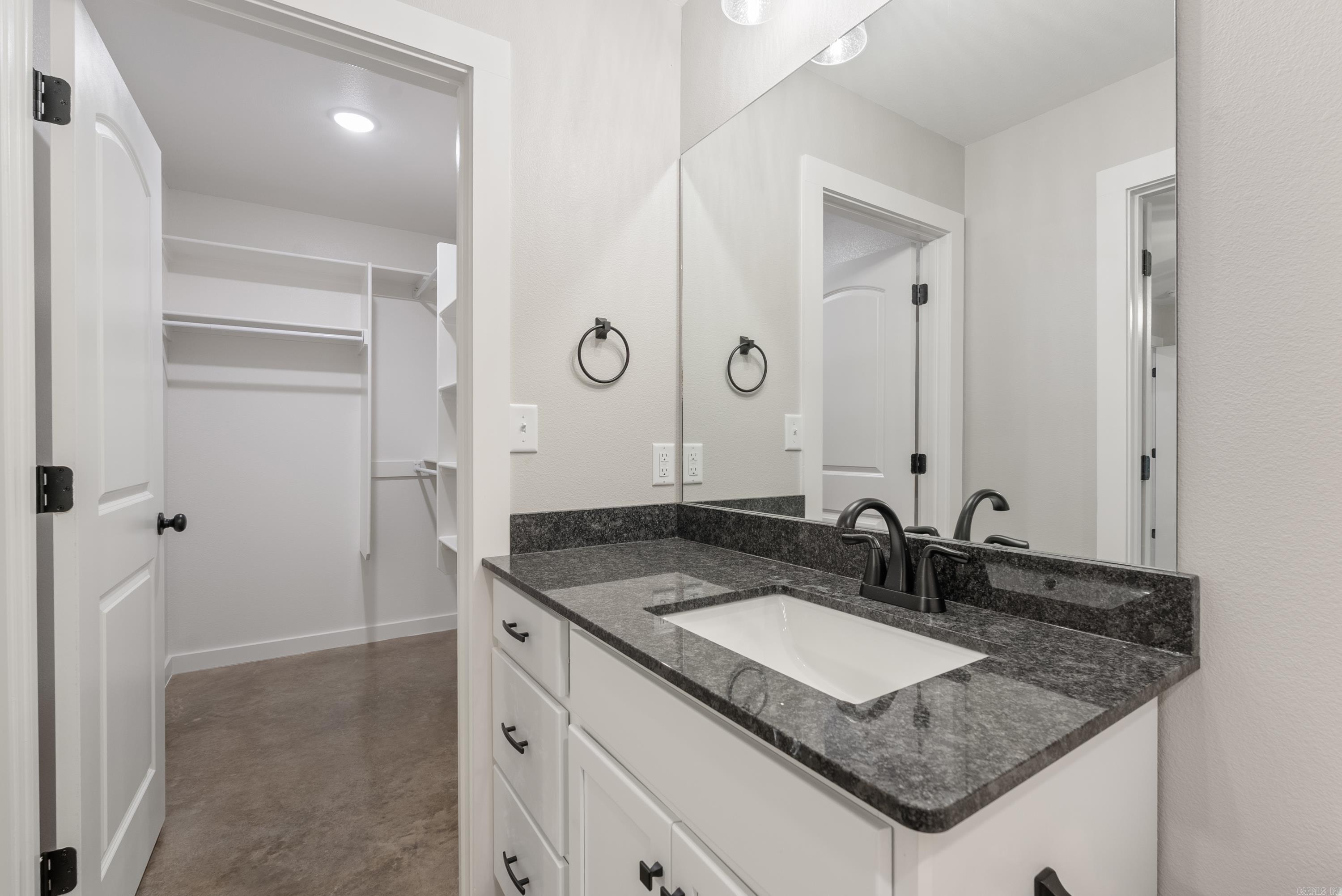 PARKWAY ESTATE - Residential