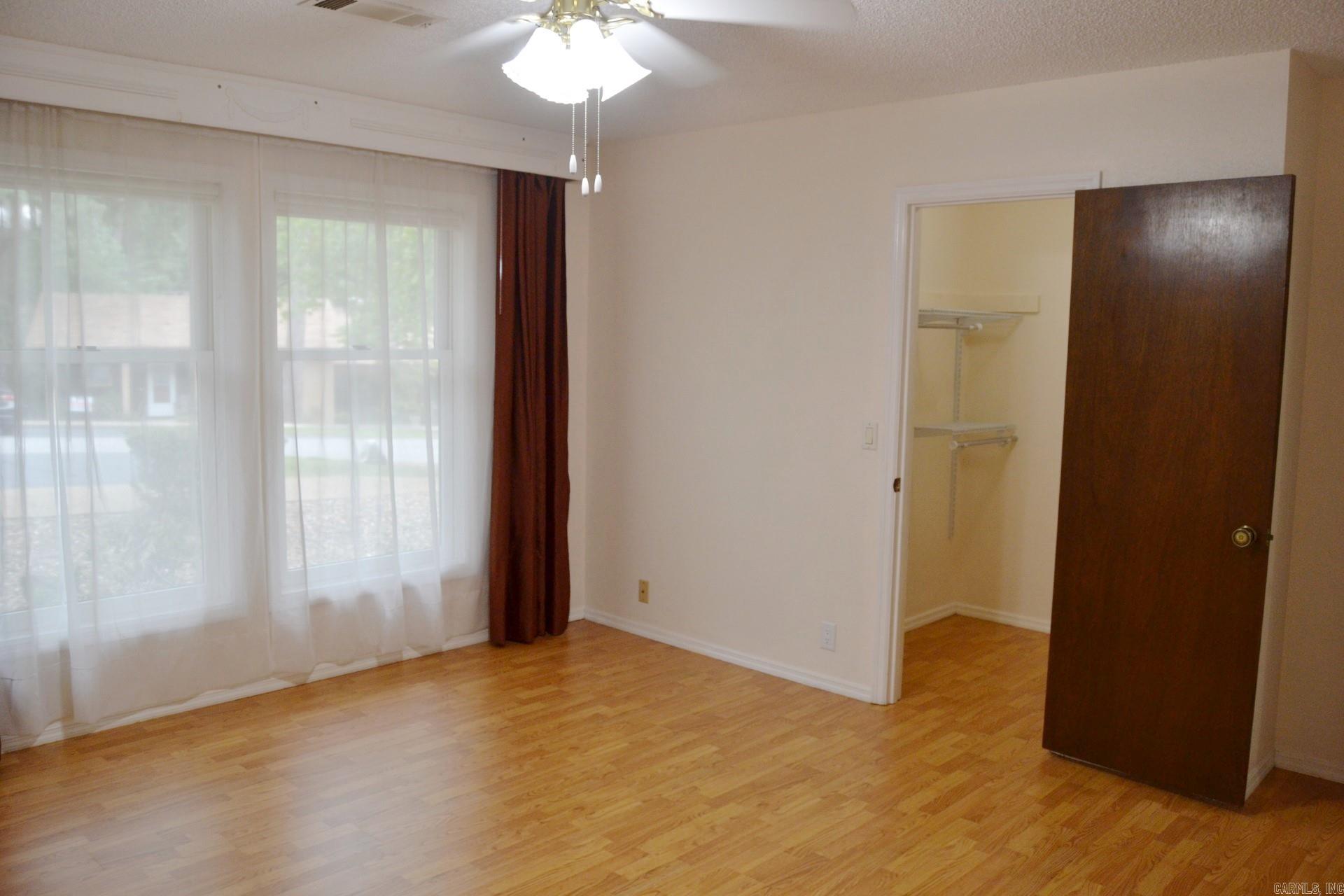 GUADALAJARA COURTS - Residential