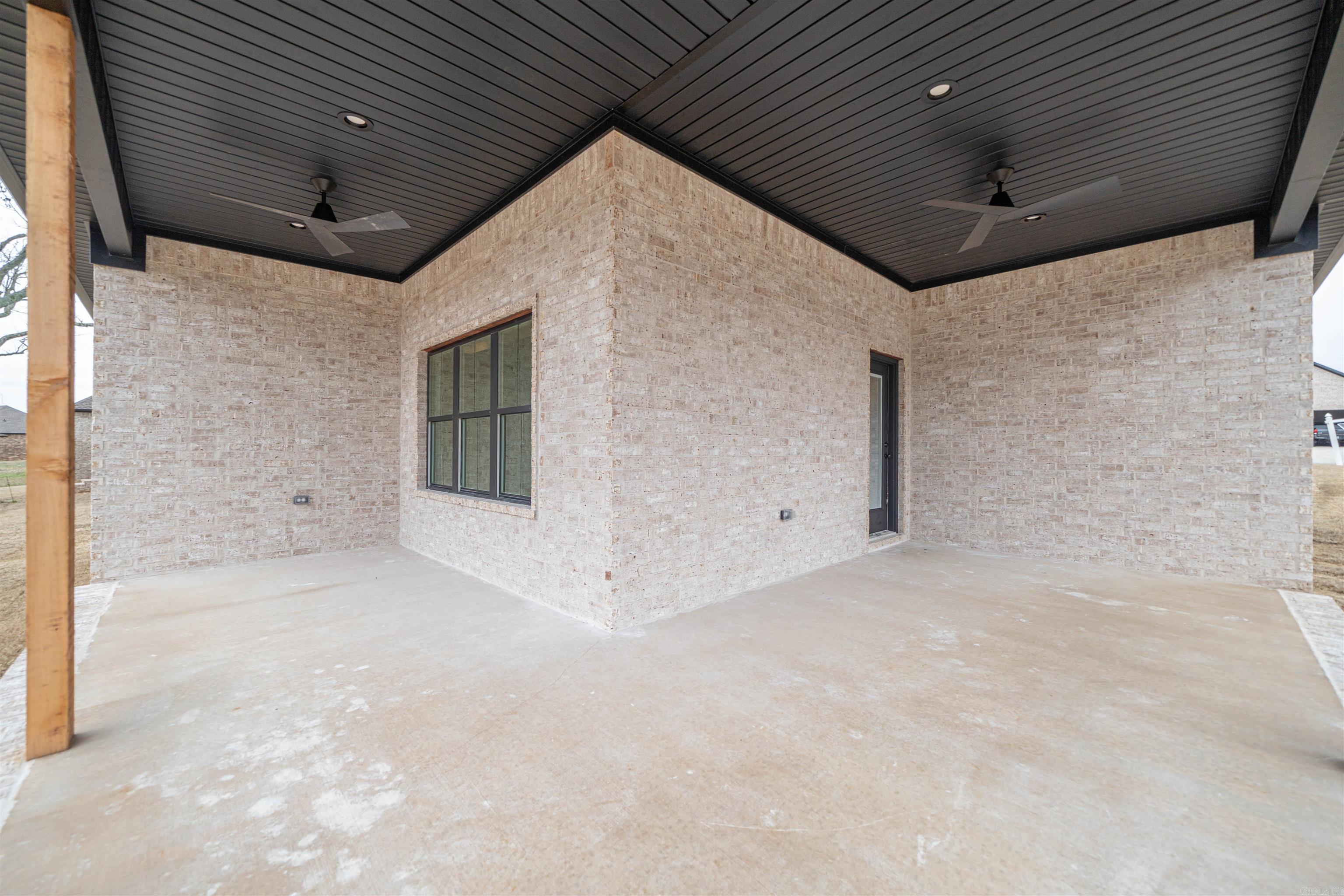 HIDDEN VALLEY ESTATES - Residential