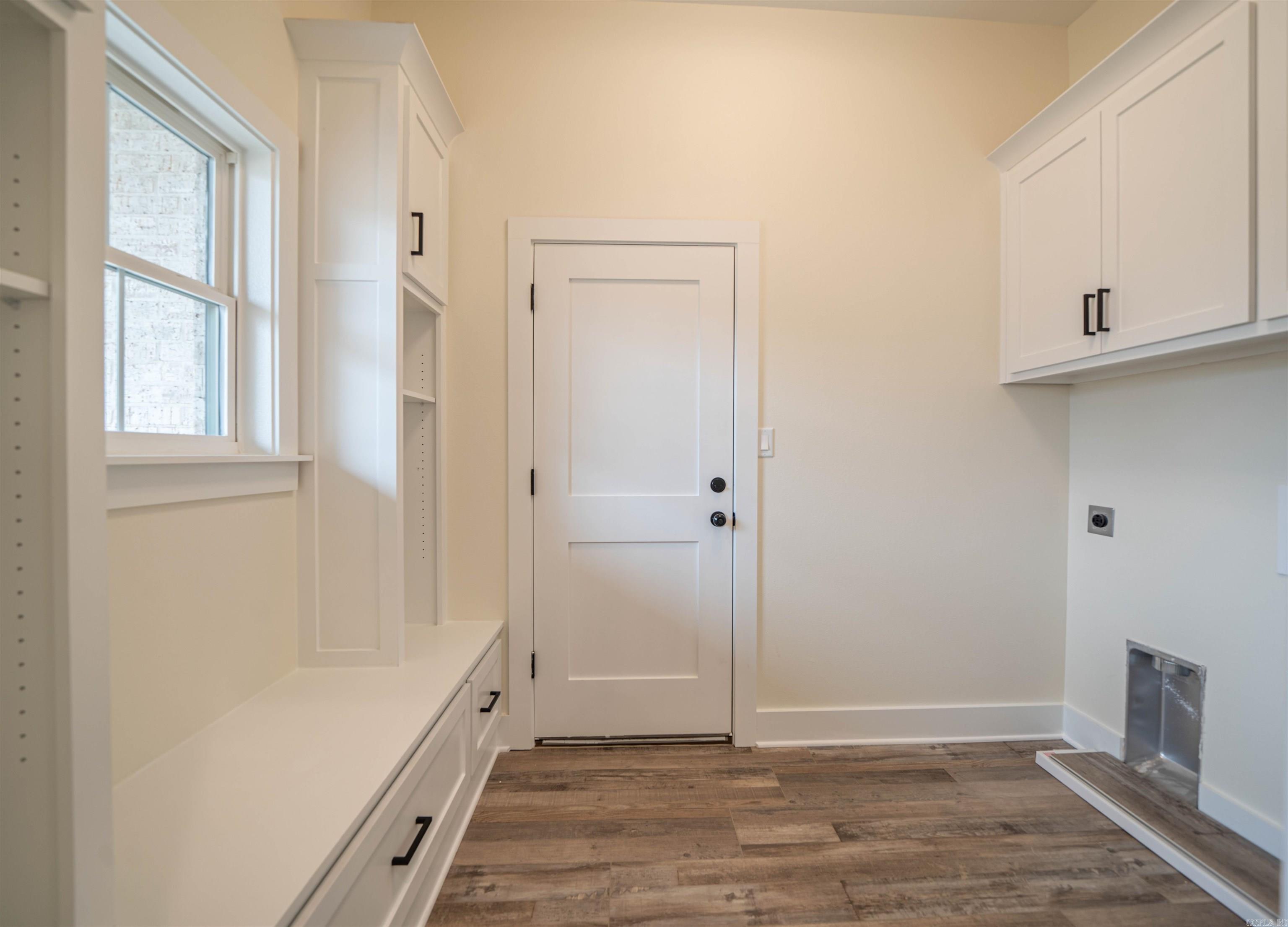 HIDDEN VALLEY ESTATES - Residential