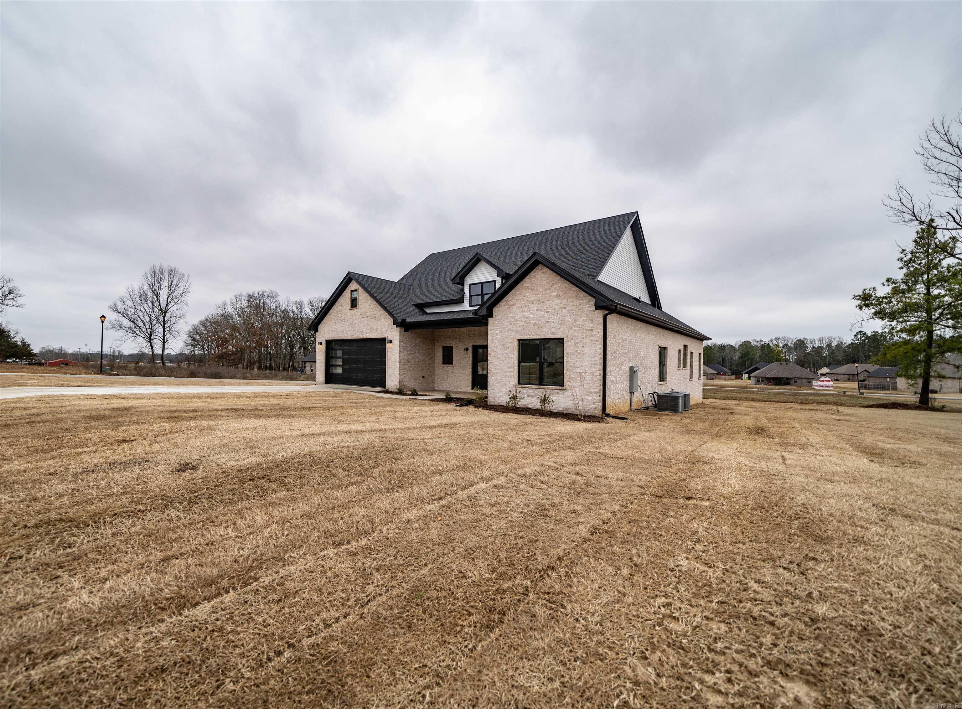 HIDDEN VALLEY ESTATES - Residential