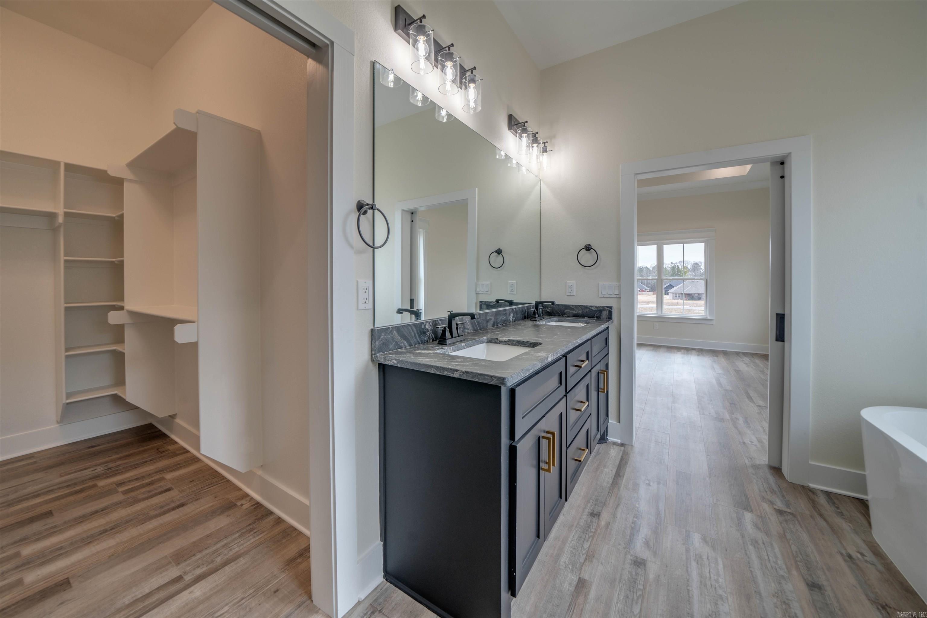 HIDDEN VALLEY ESTATES - Residential