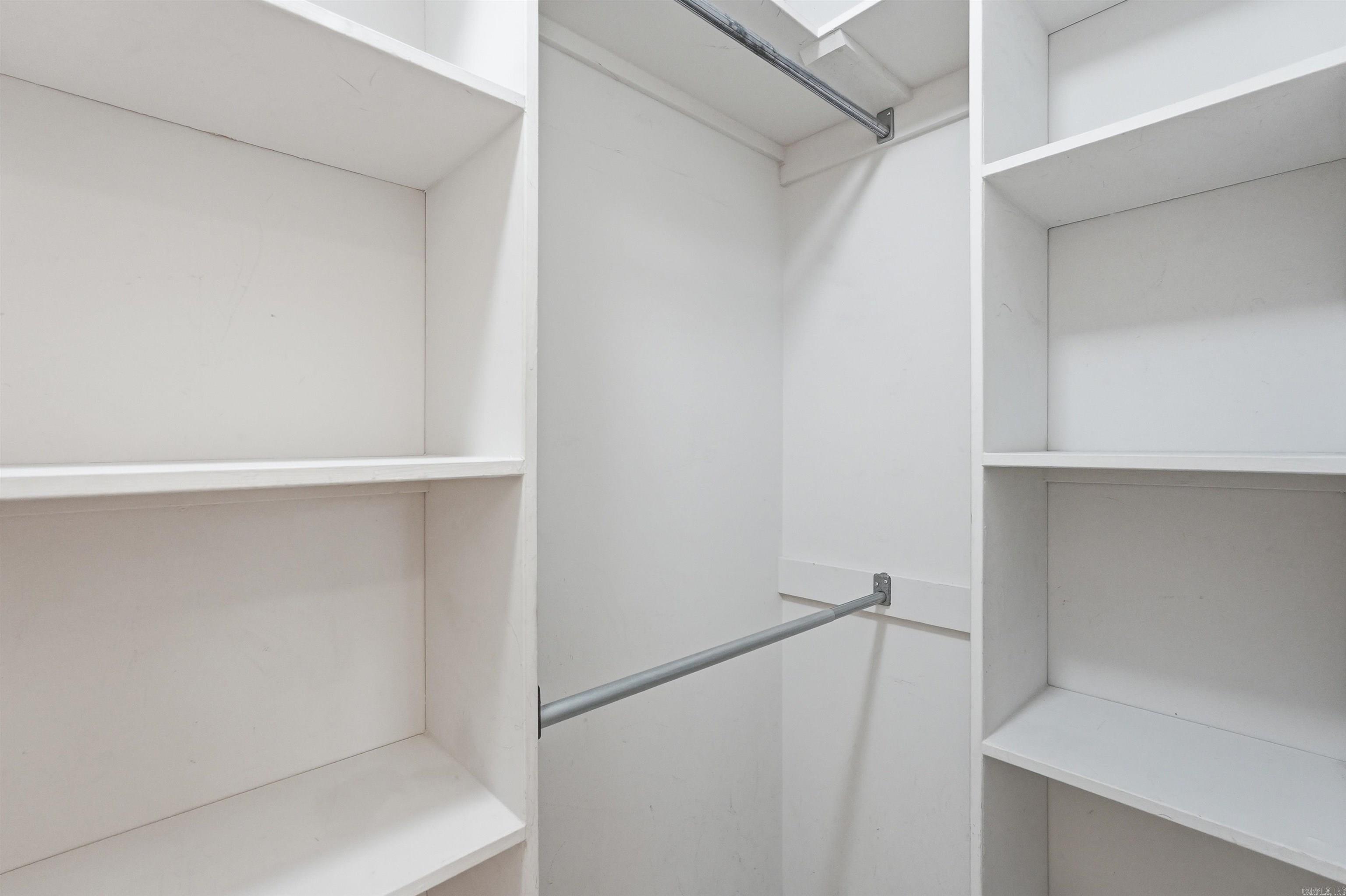 OVERBROOK - Residential