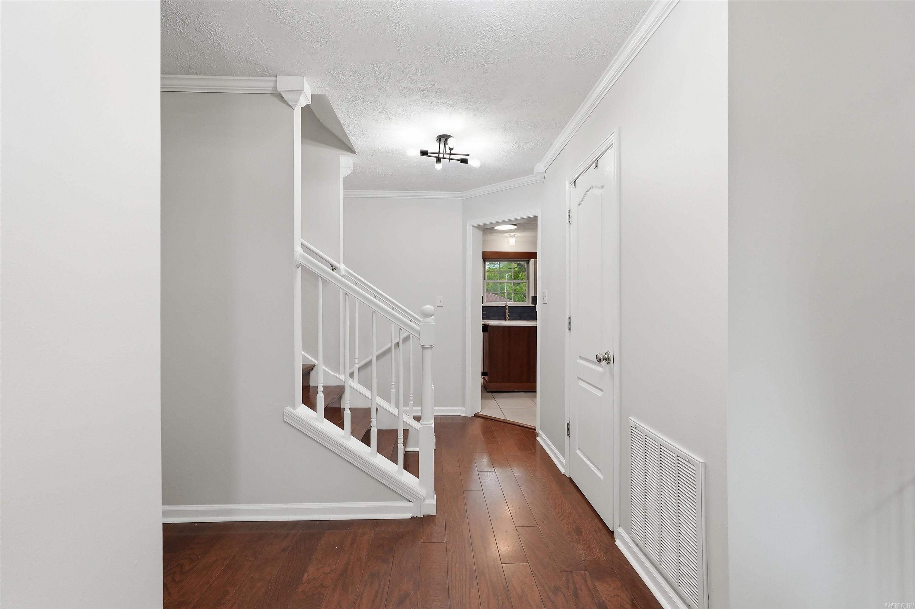 OVERBROOK - Residential