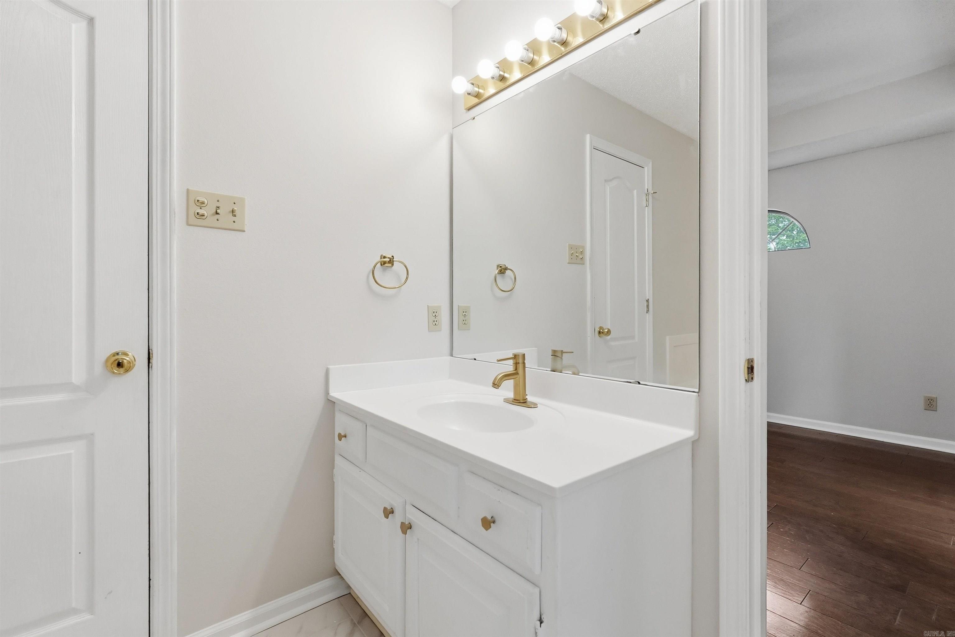 OVERBROOK - Residential