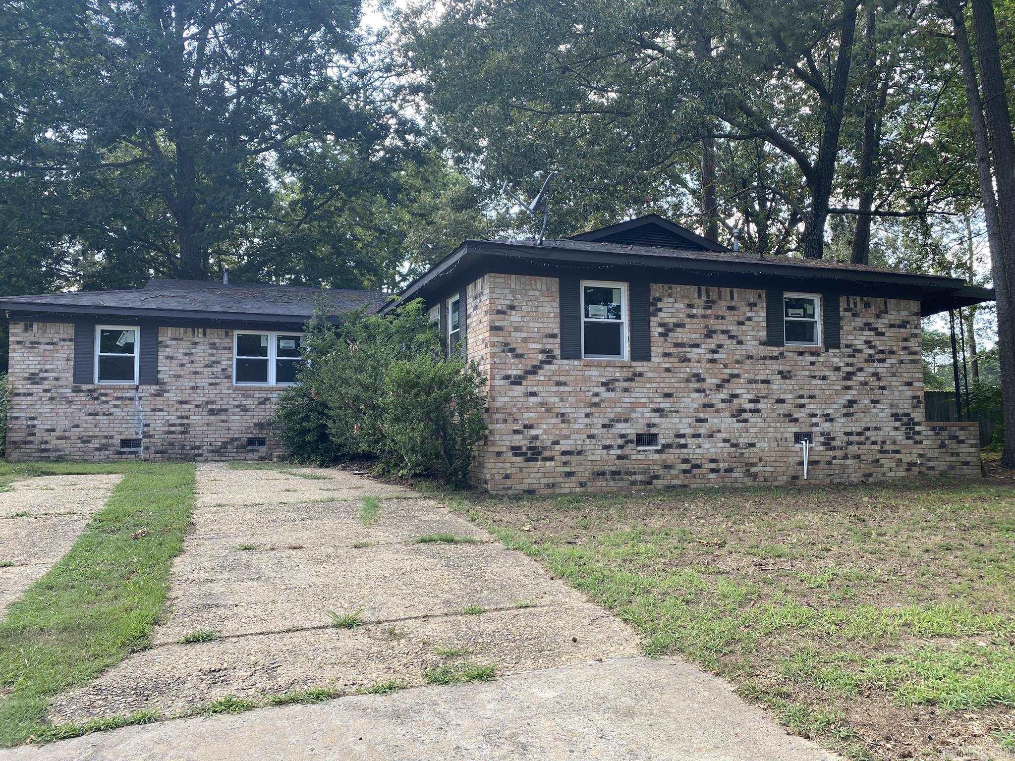 WEST HEIGHTS - Residential