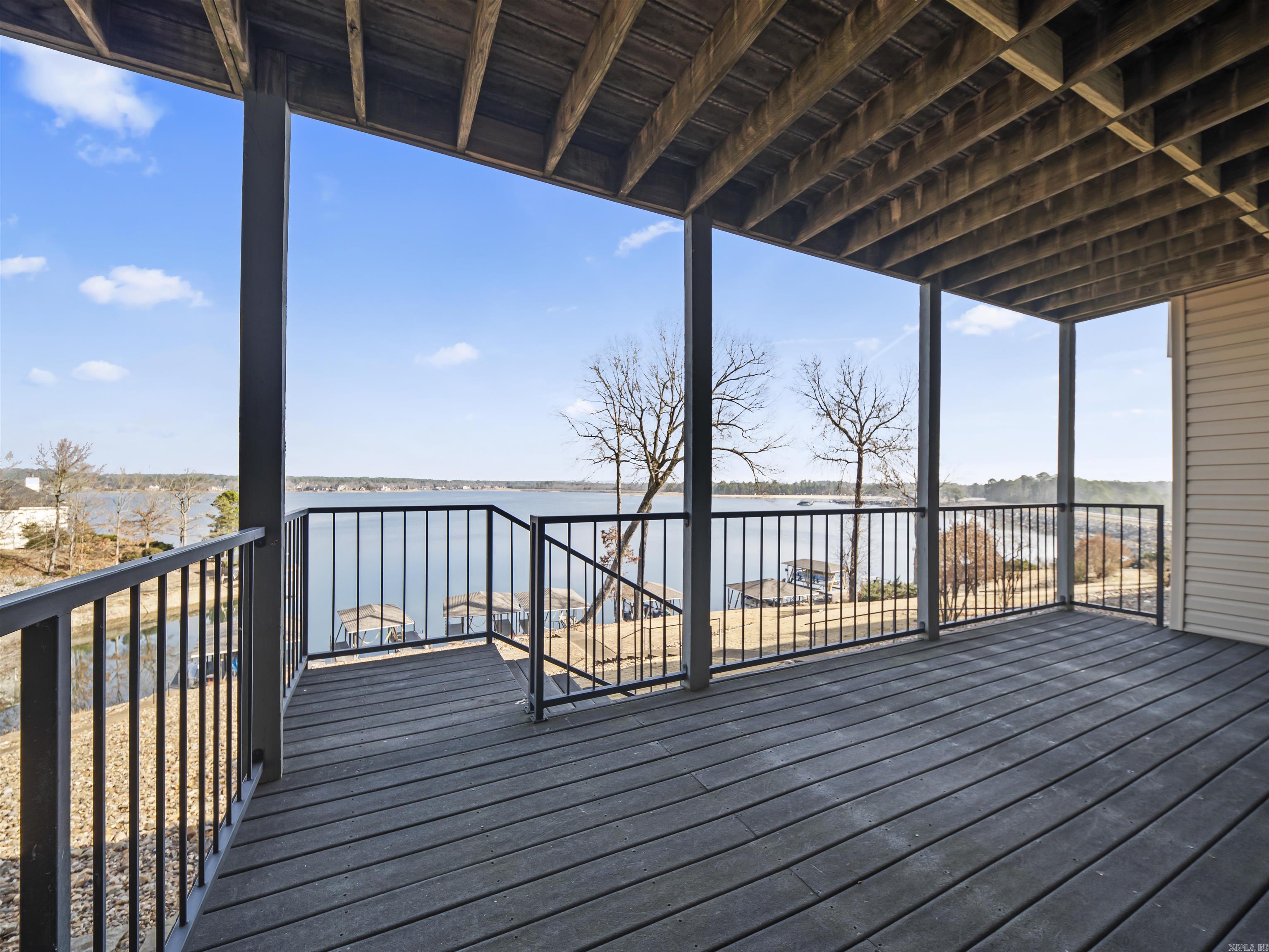 DIVINO COURTS - Residential