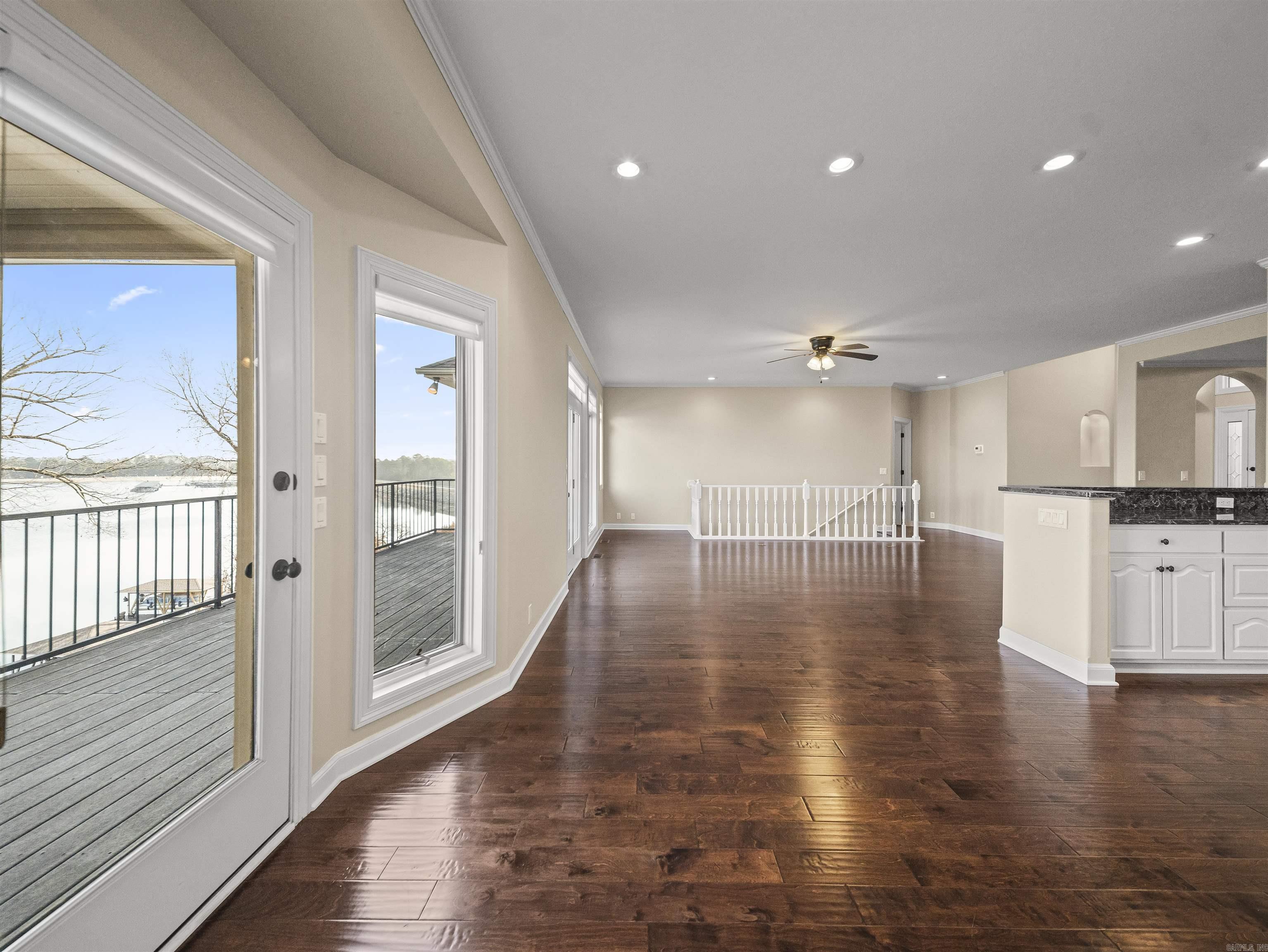 DIVINO COURTS - Residential