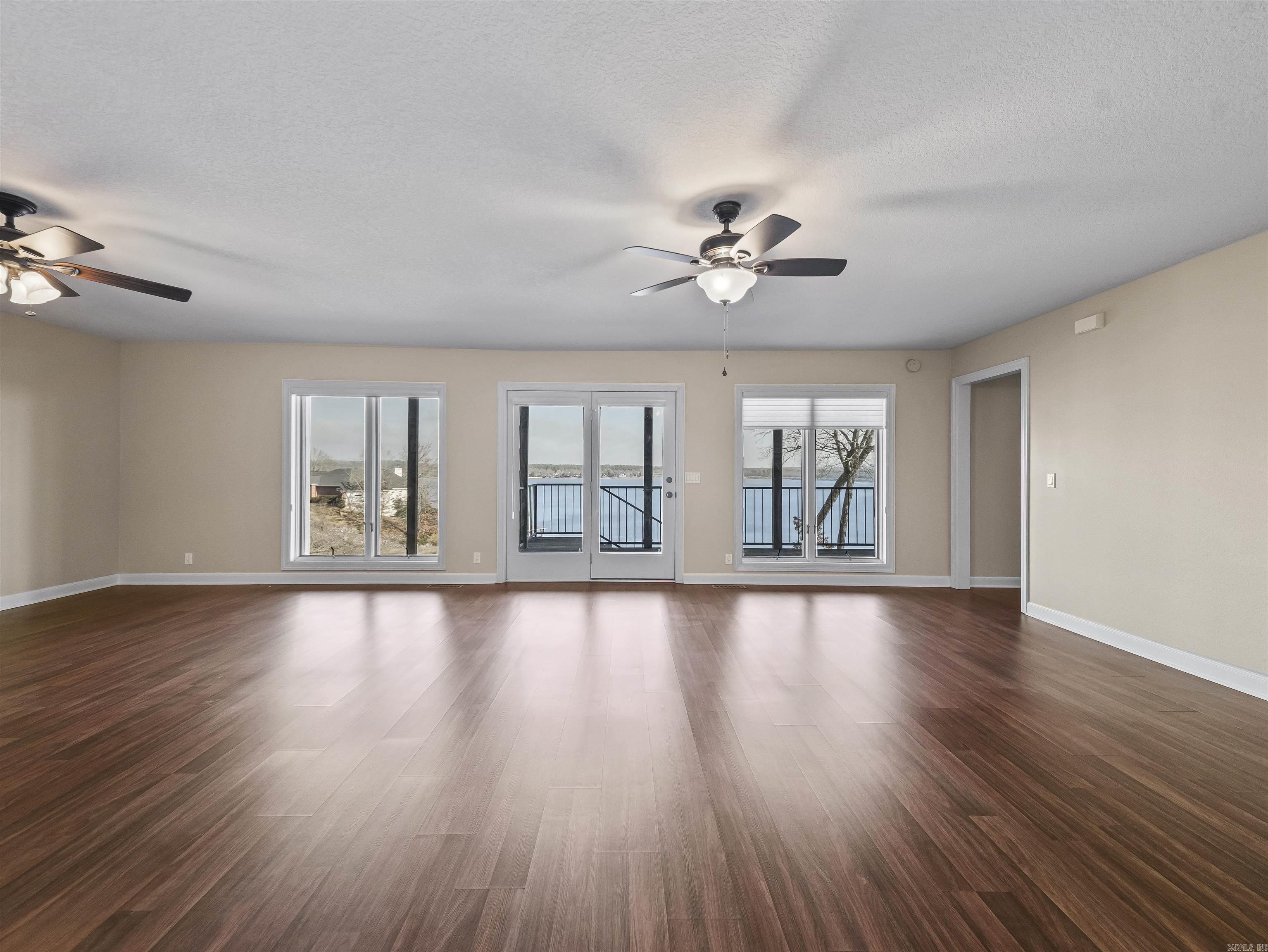 DIVINO COURTS - Residential