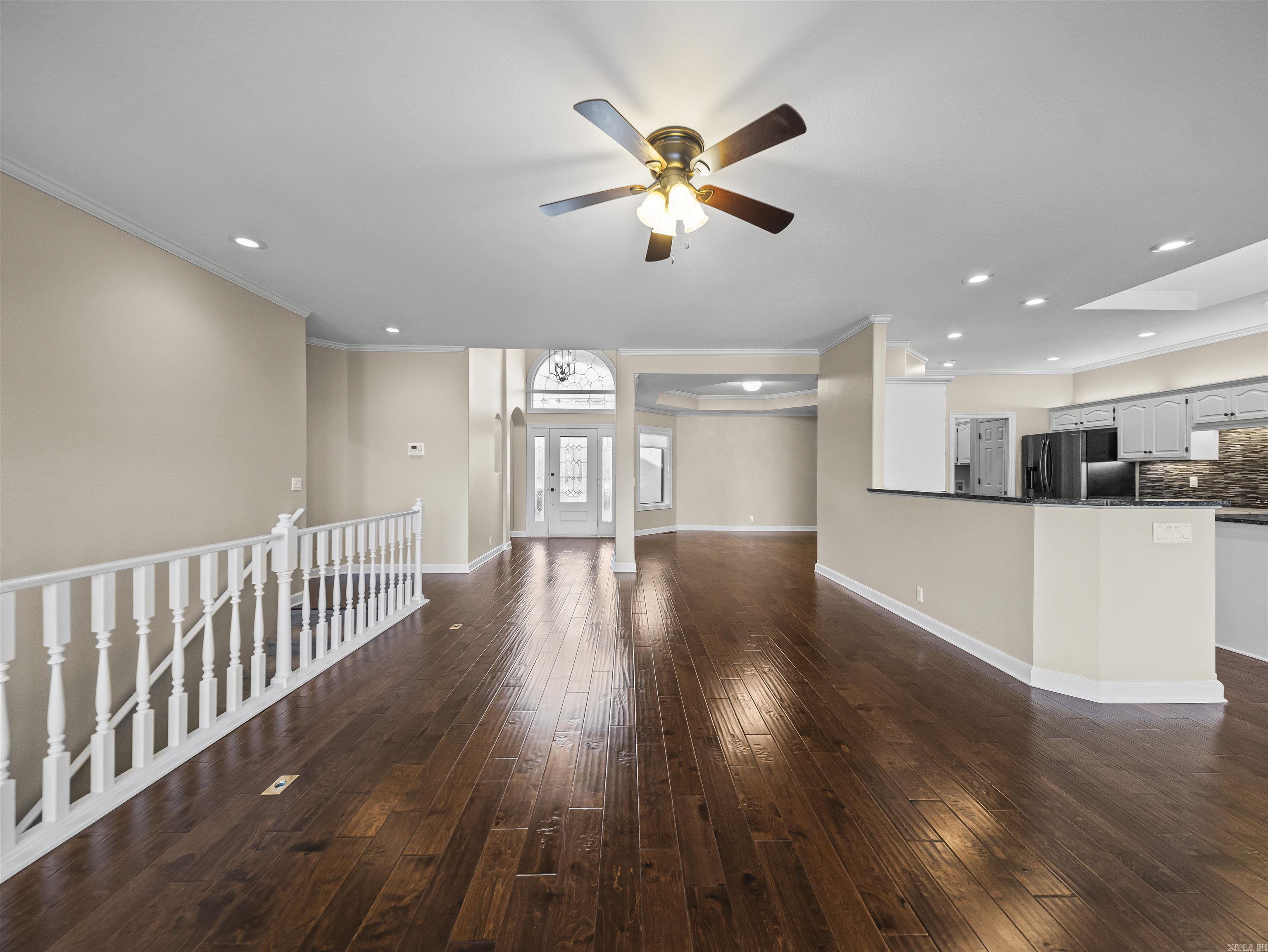 DIVINO COURTS - Residential