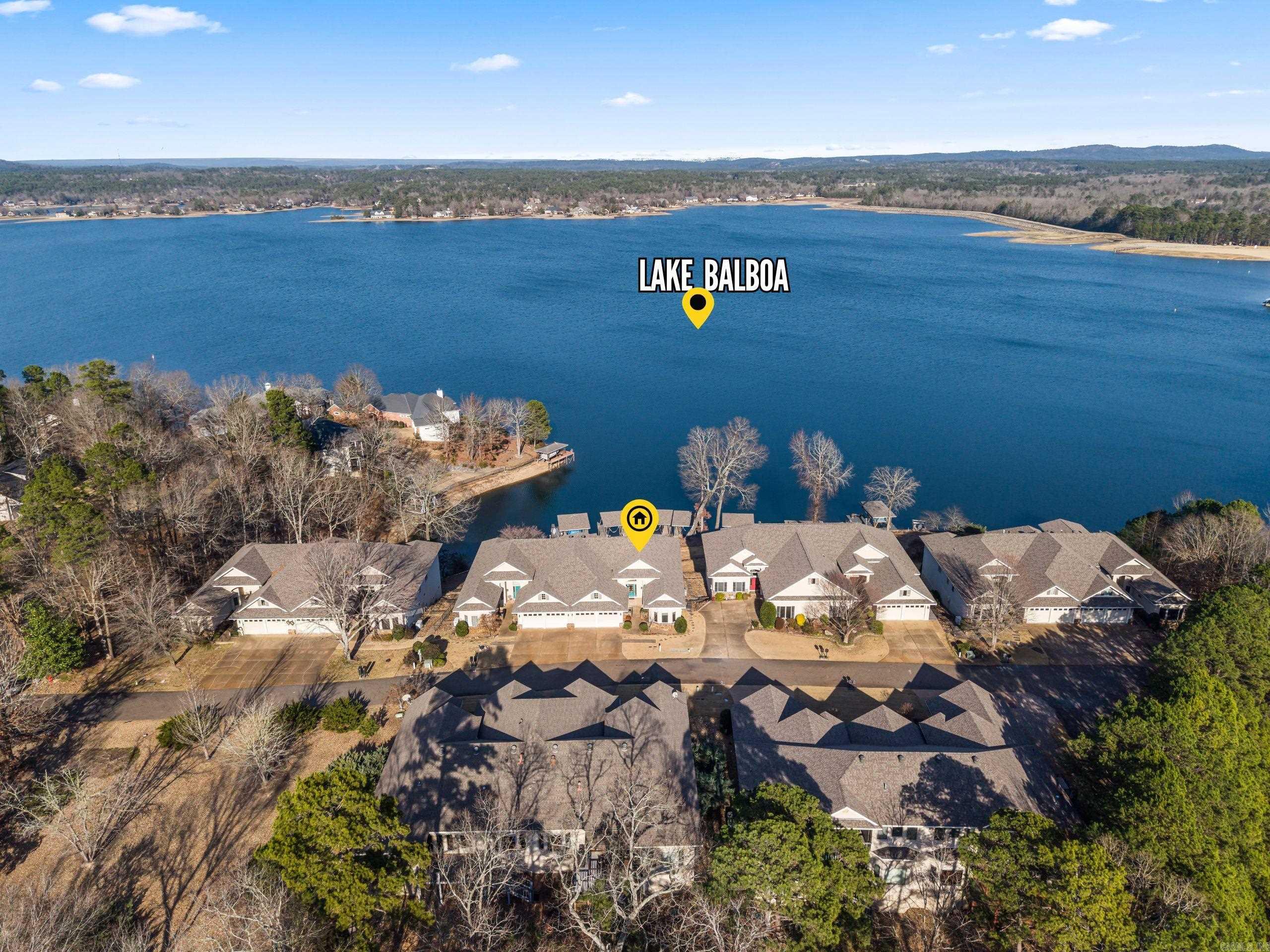 DIVINO COURTS - Residential