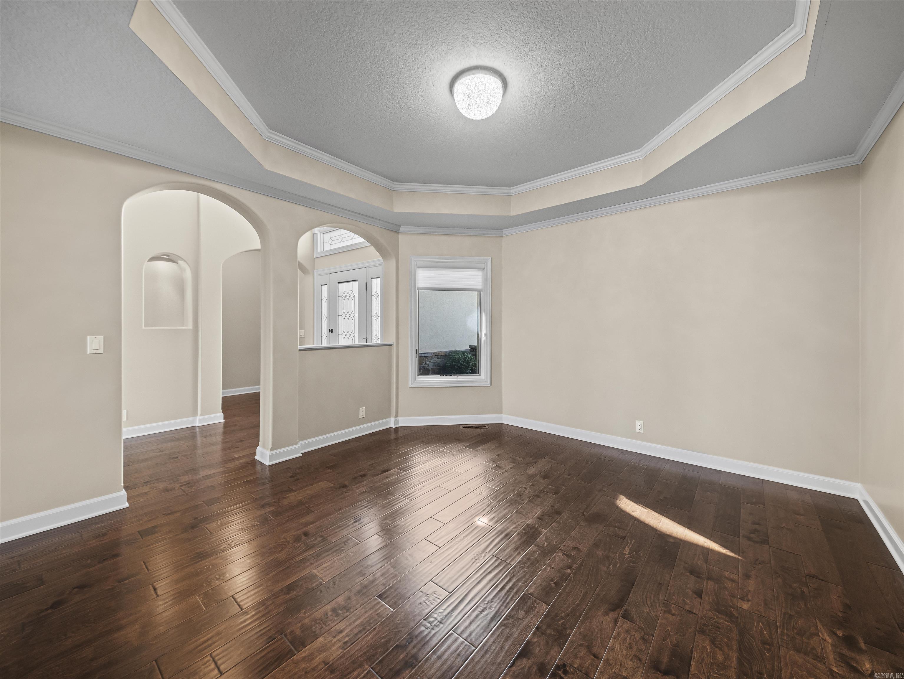 DIVINO COURTS - Residential