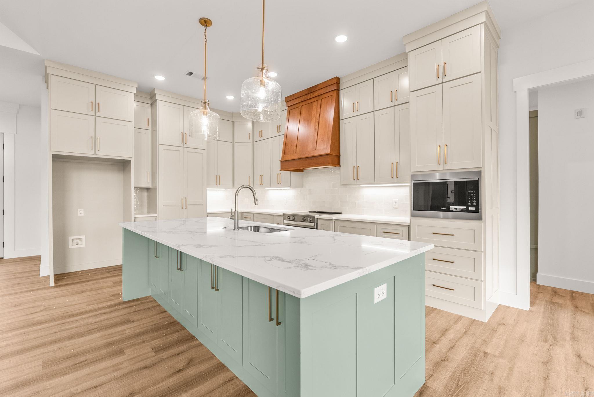 REPUBLICAN VALLEY ESTATES - Residential