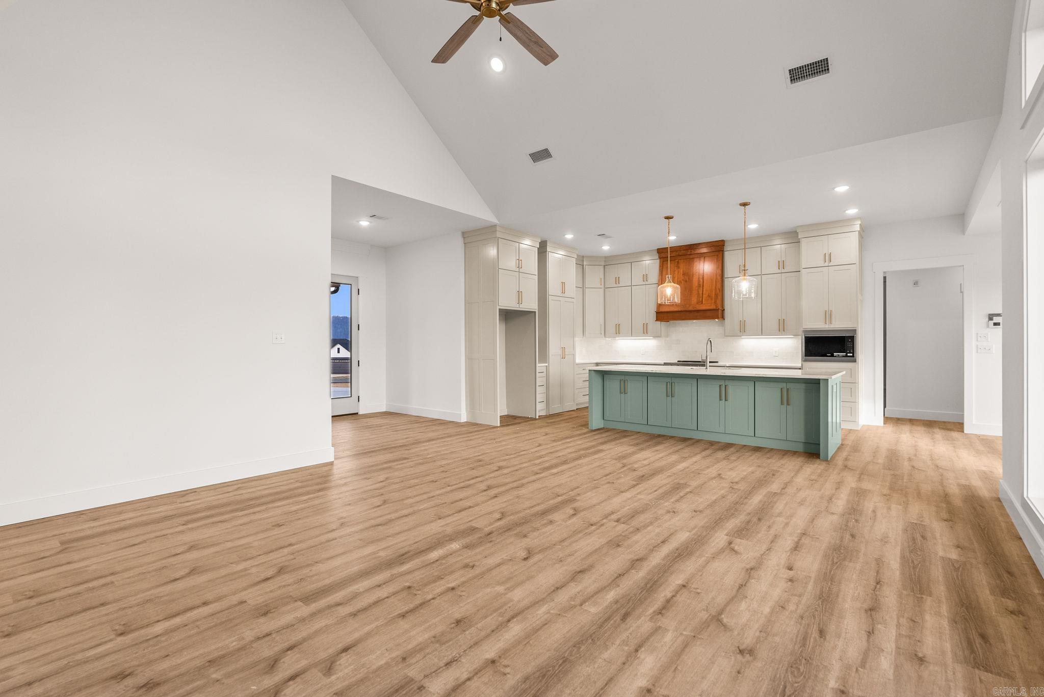 REPUBLICAN VALLEY ESTATES - Residential