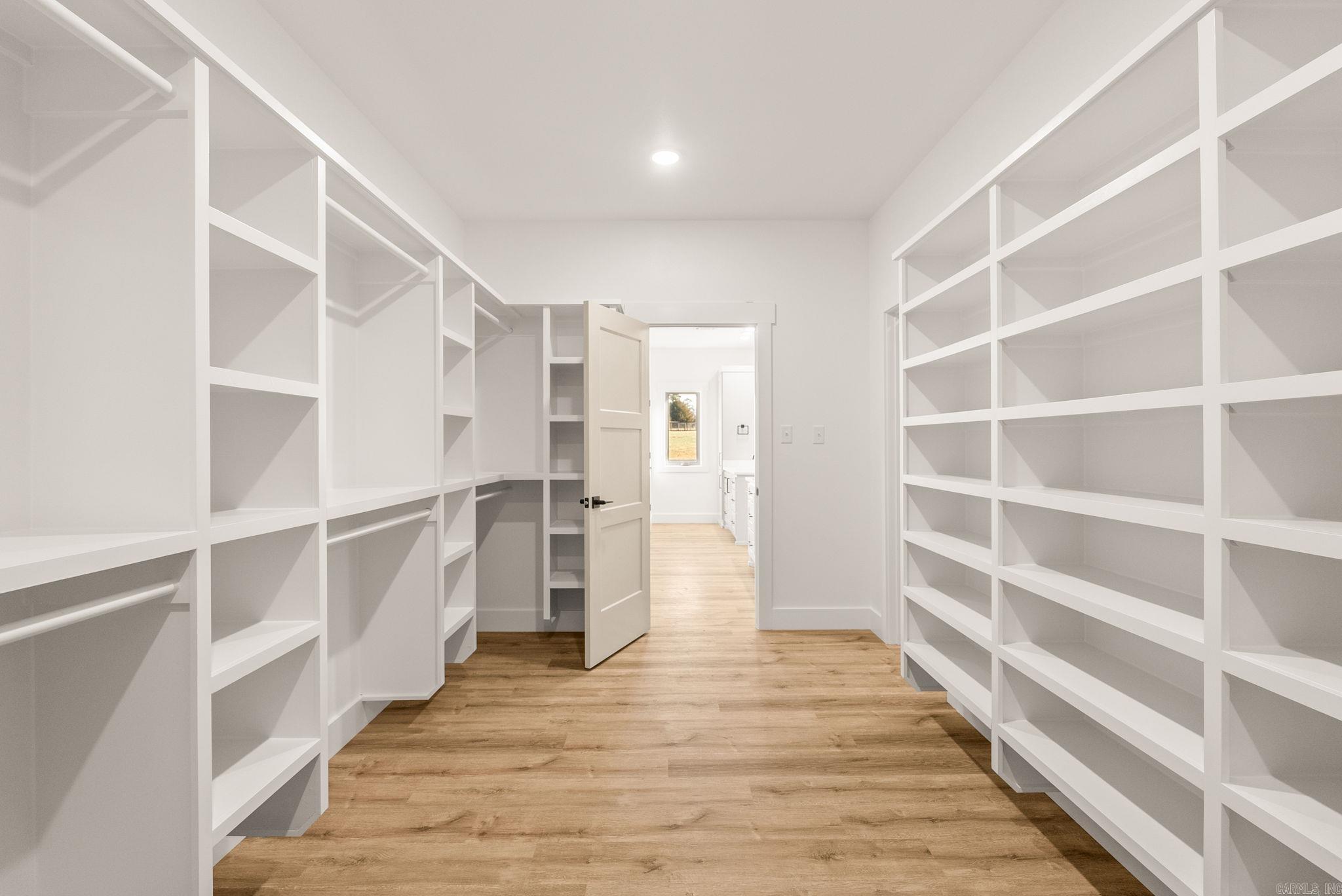 REPUBLICAN VALLEY ESTATES - Residential