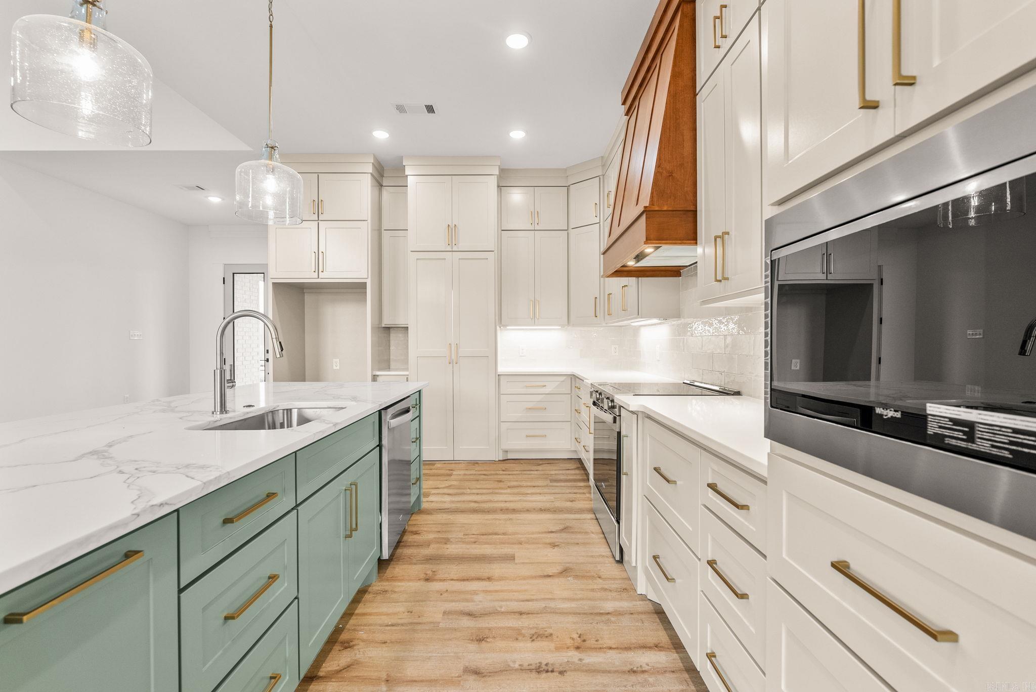 REPUBLICAN VALLEY ESTATES - Residential