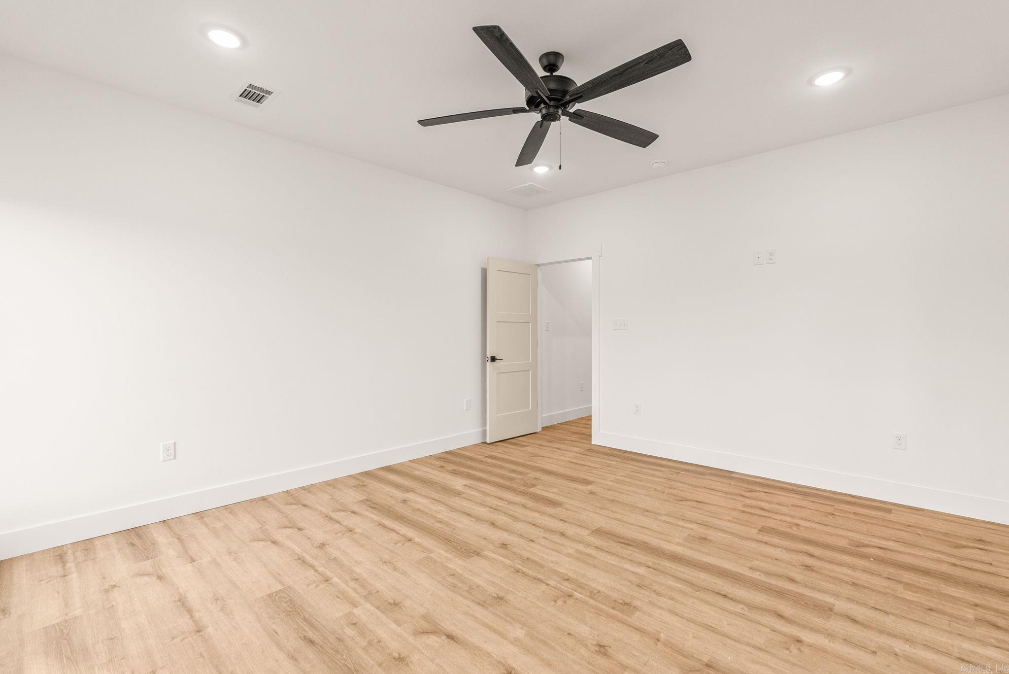 REPUBLICAN VALLEY ESTATES - Residential