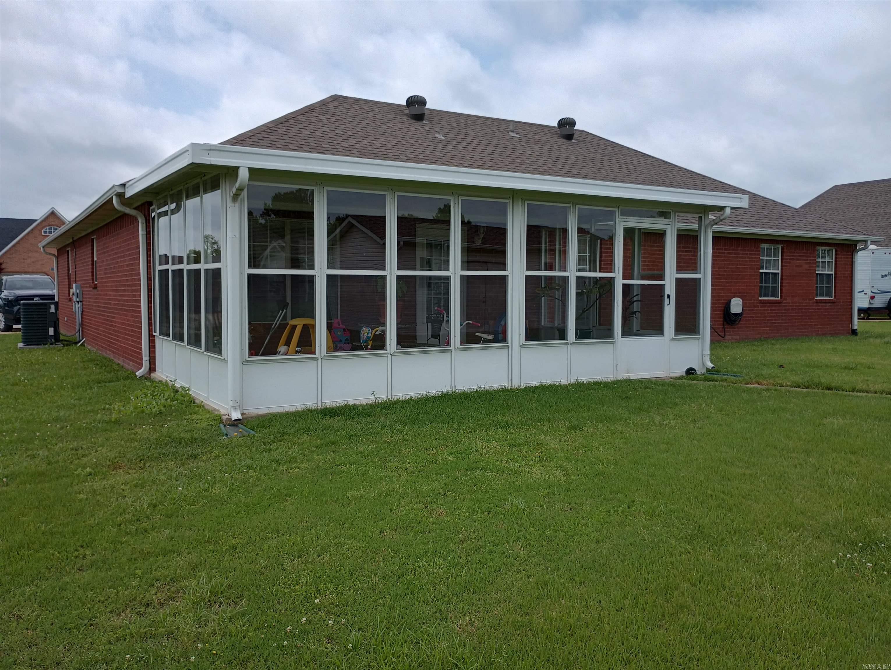 CARRIAGE HILL - Residential