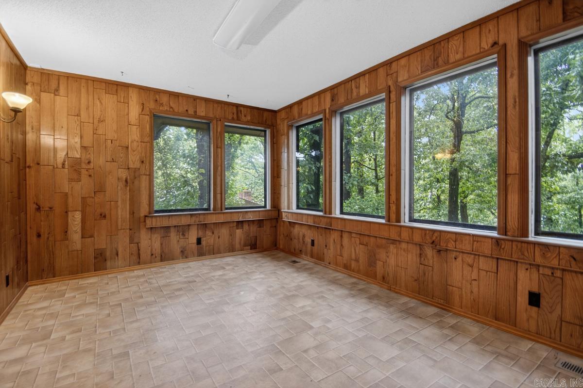 OVERBROOK - Residential
