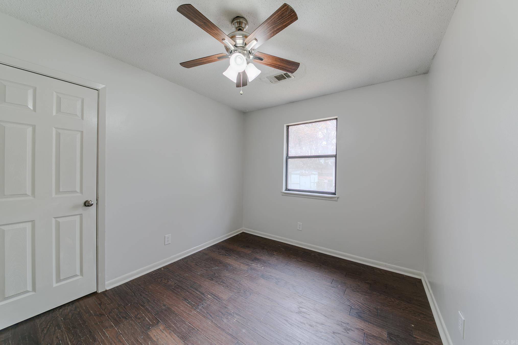 Shady Oaks - Residential Lease