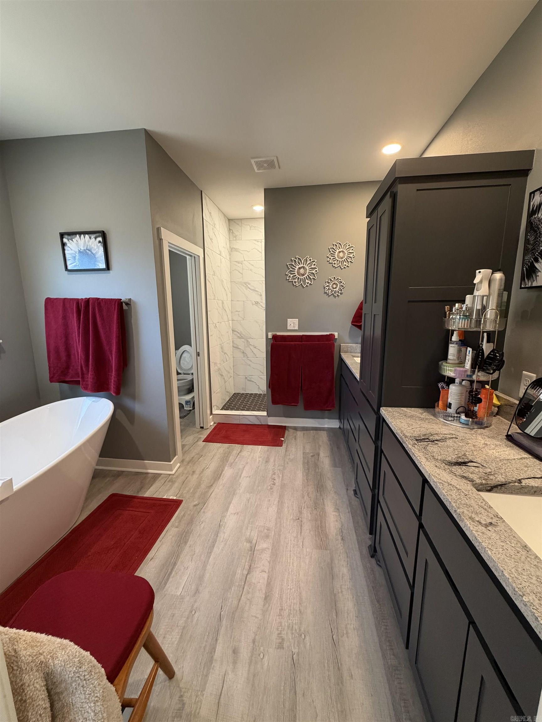 LAKEVIEW ACRES - Residential