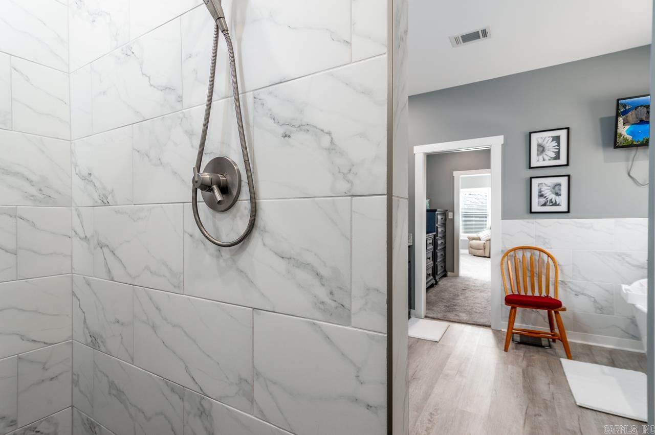 LAKEVIEW ACRES - Residential