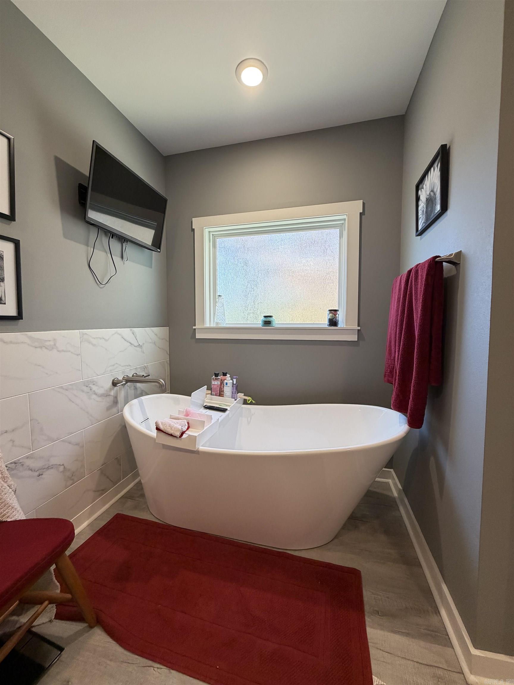 LAKEVIEW ACRES - Residential