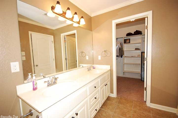 JAXON TERRACE - Residential