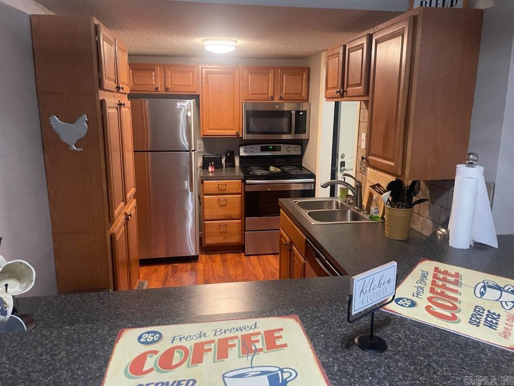 CHELSEA HEIGHTS CONDO - Residential